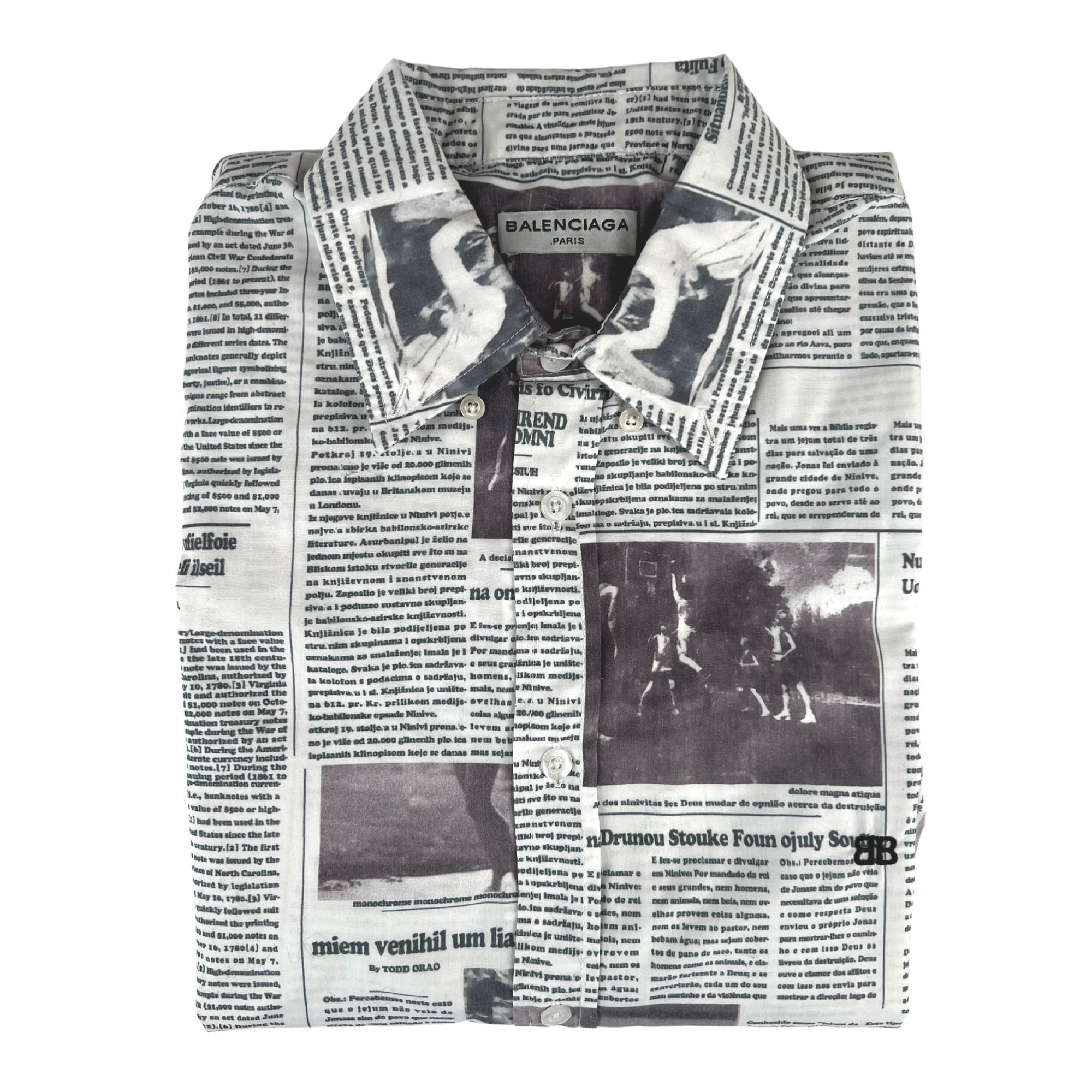 Balenciaga Newspaper Print Button-down Long Sleeve Shirt (36) SS21 In Excellent Condition In Montreal, Quebec