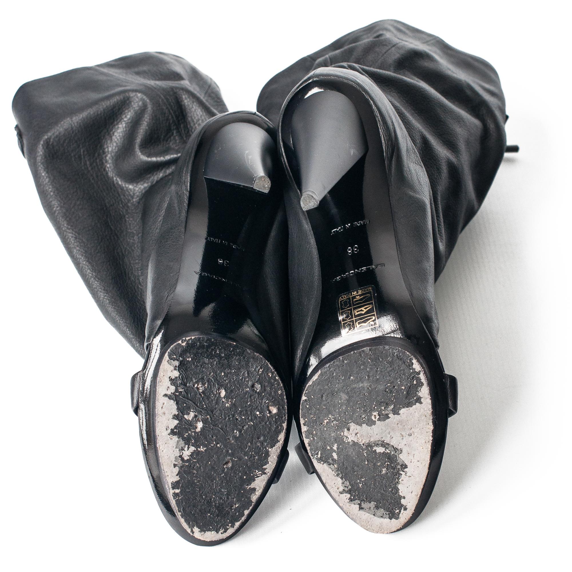 Balenciaga Open Toe Black Leather Ankle Boots taille 38 3