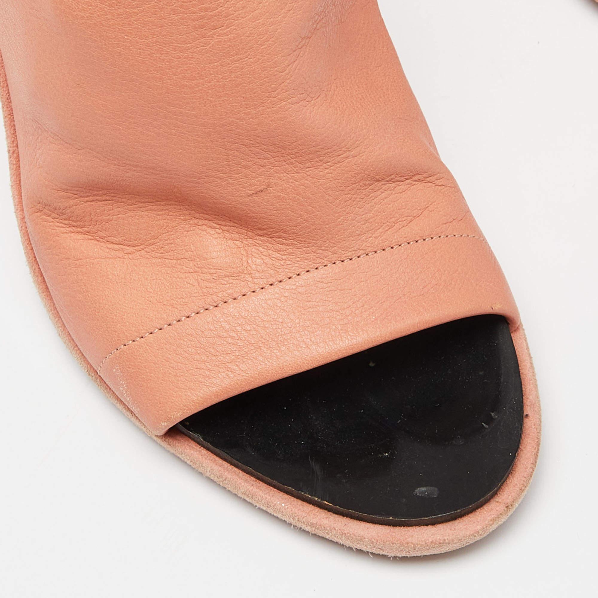 Balenciaga Orange Leather and Suede Glove Sandals Size 37 For Sale 3