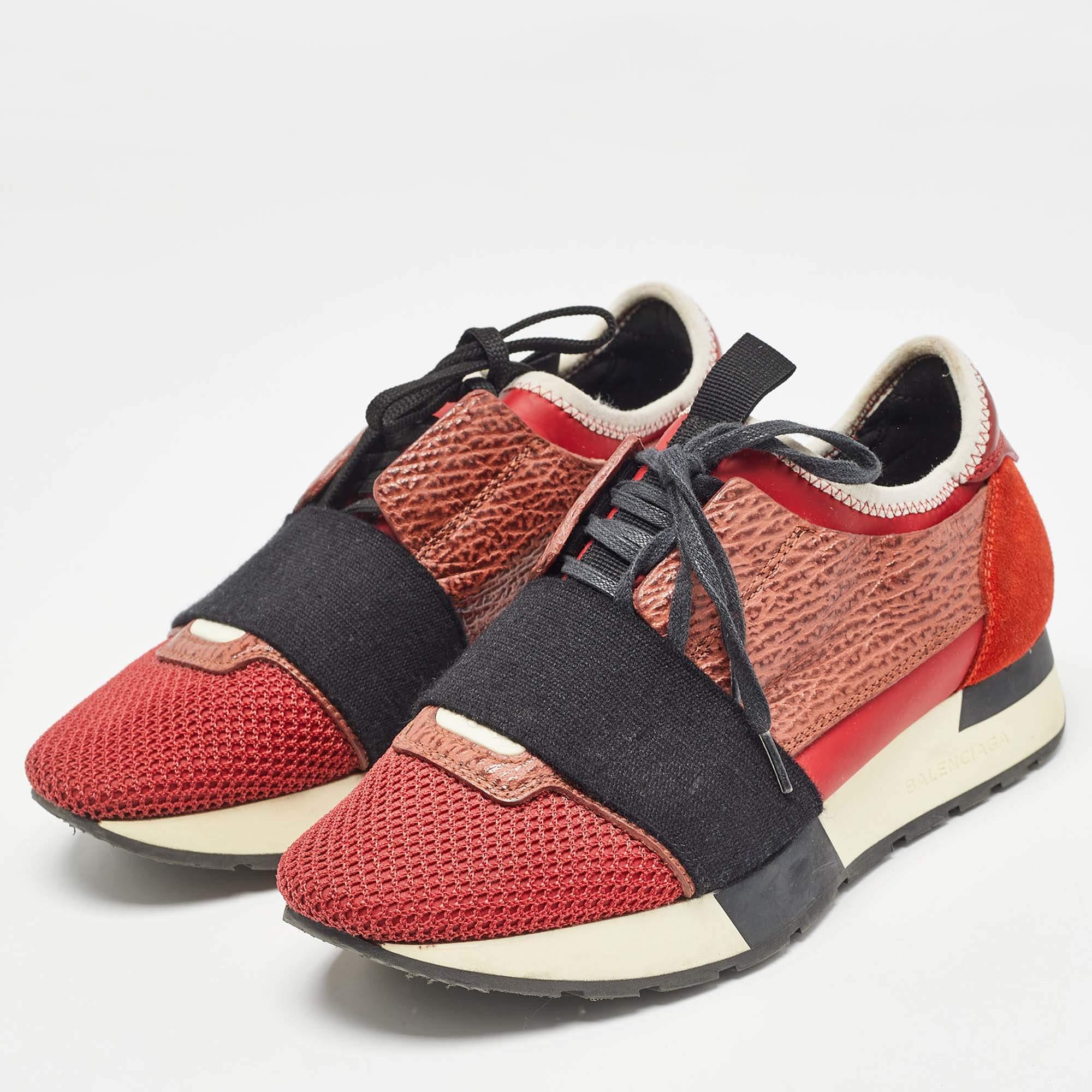 Coming in a classic silhouette these designer sneakers are a seamless combination of luxury comfort and style. These sneakers are finished with signature details and comfortable insoles.