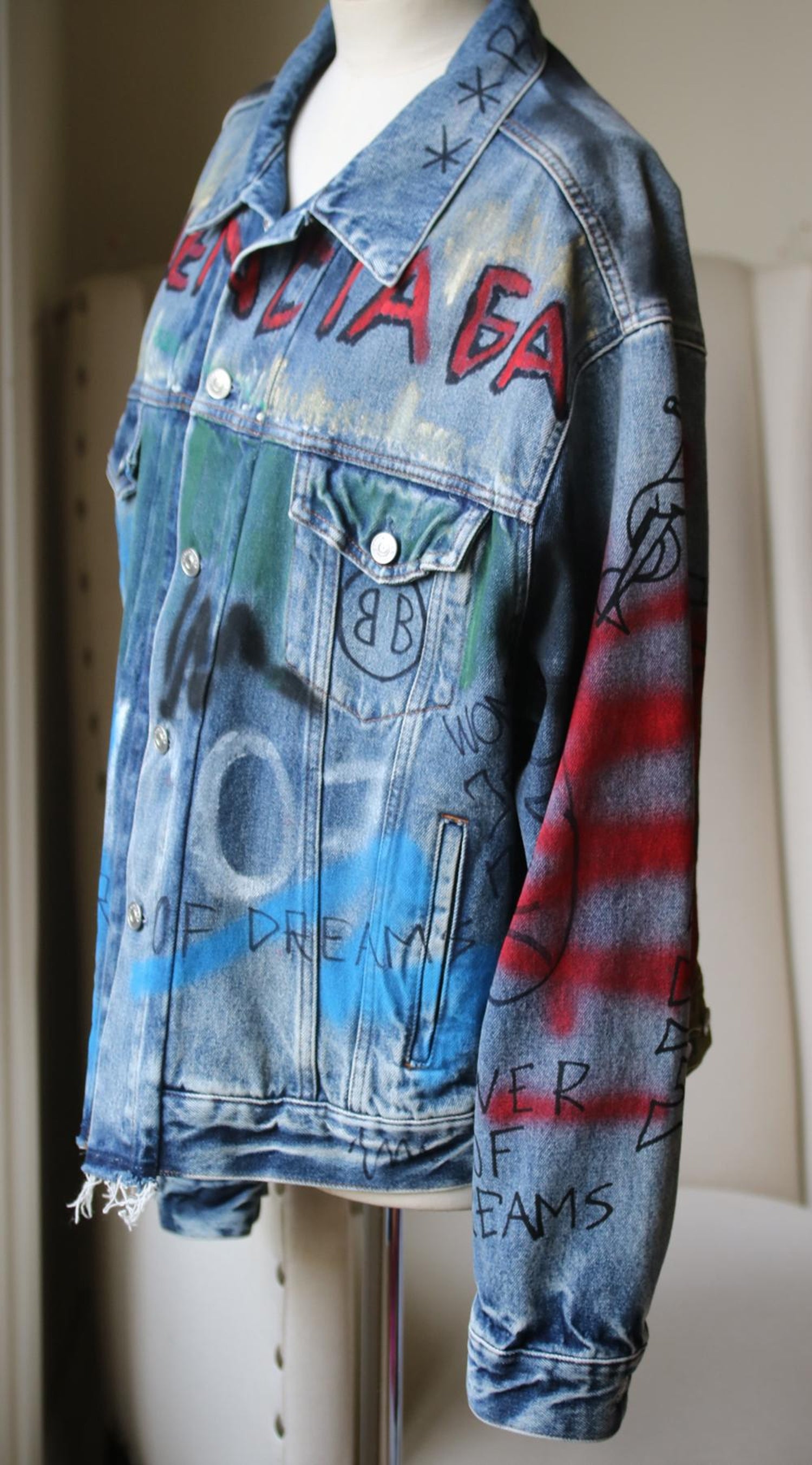 Balenciaga Oversized Graffiti-Printed Denim Jacket at 1stDibs | balenciaga  denim jacket graffiti, balenciaga graffiti jacket, balenciaga graffiti  denim jacket