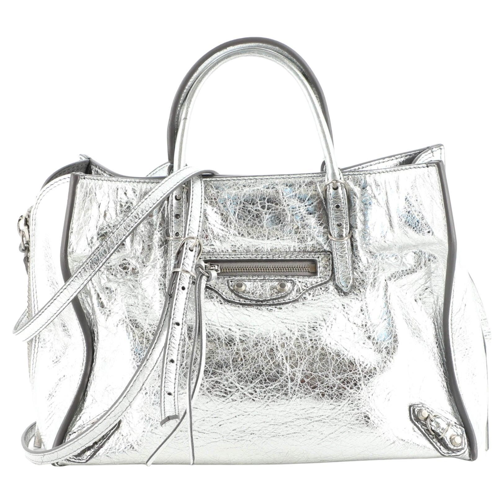 papier a6 balenciaga