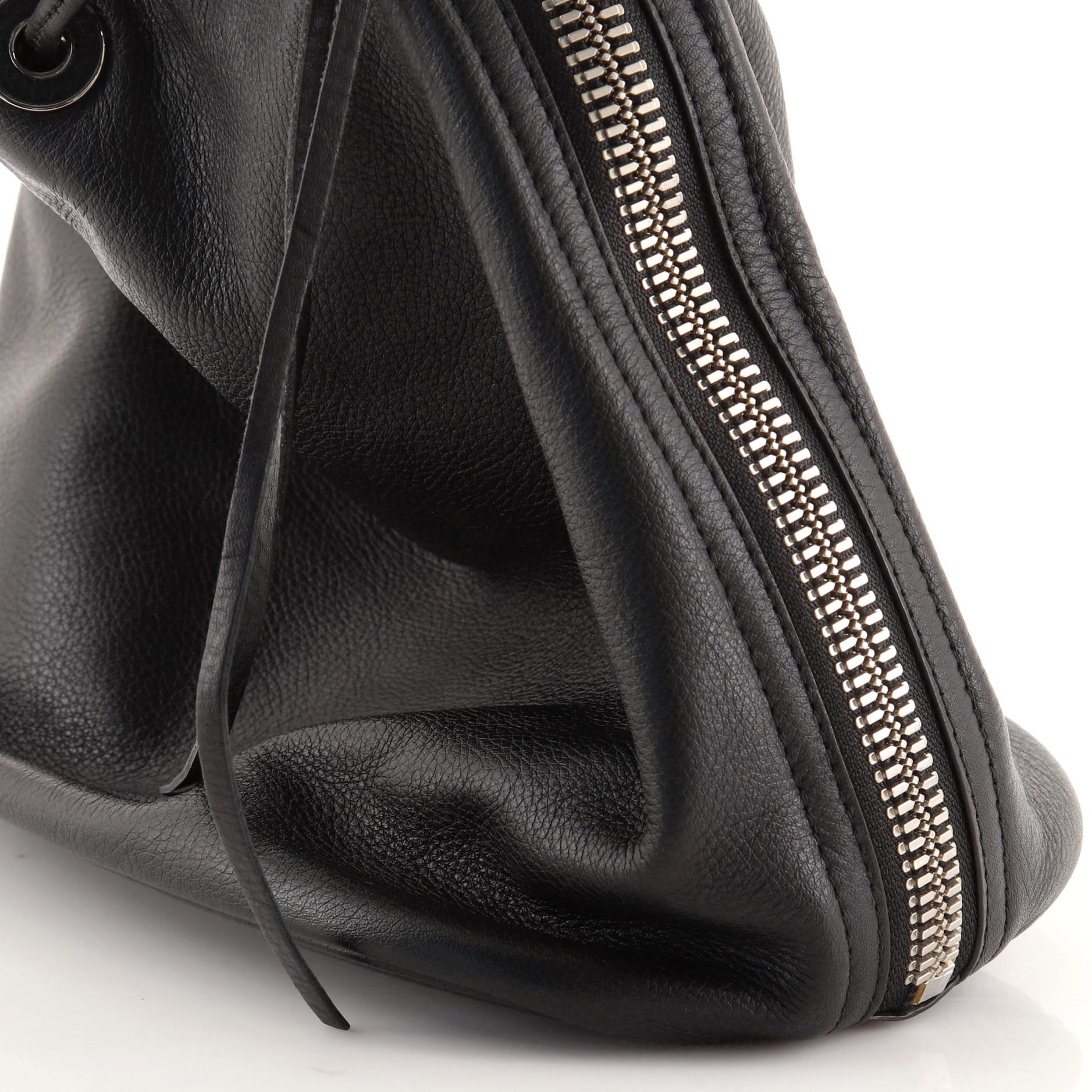 Bucket Bag aus Leder von Balenciaga mit Papierplatte, XS 2