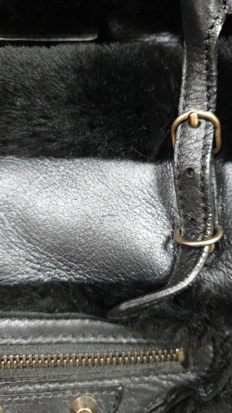 Balenciaga Papier Shearling Ledger Bag For Sale 4