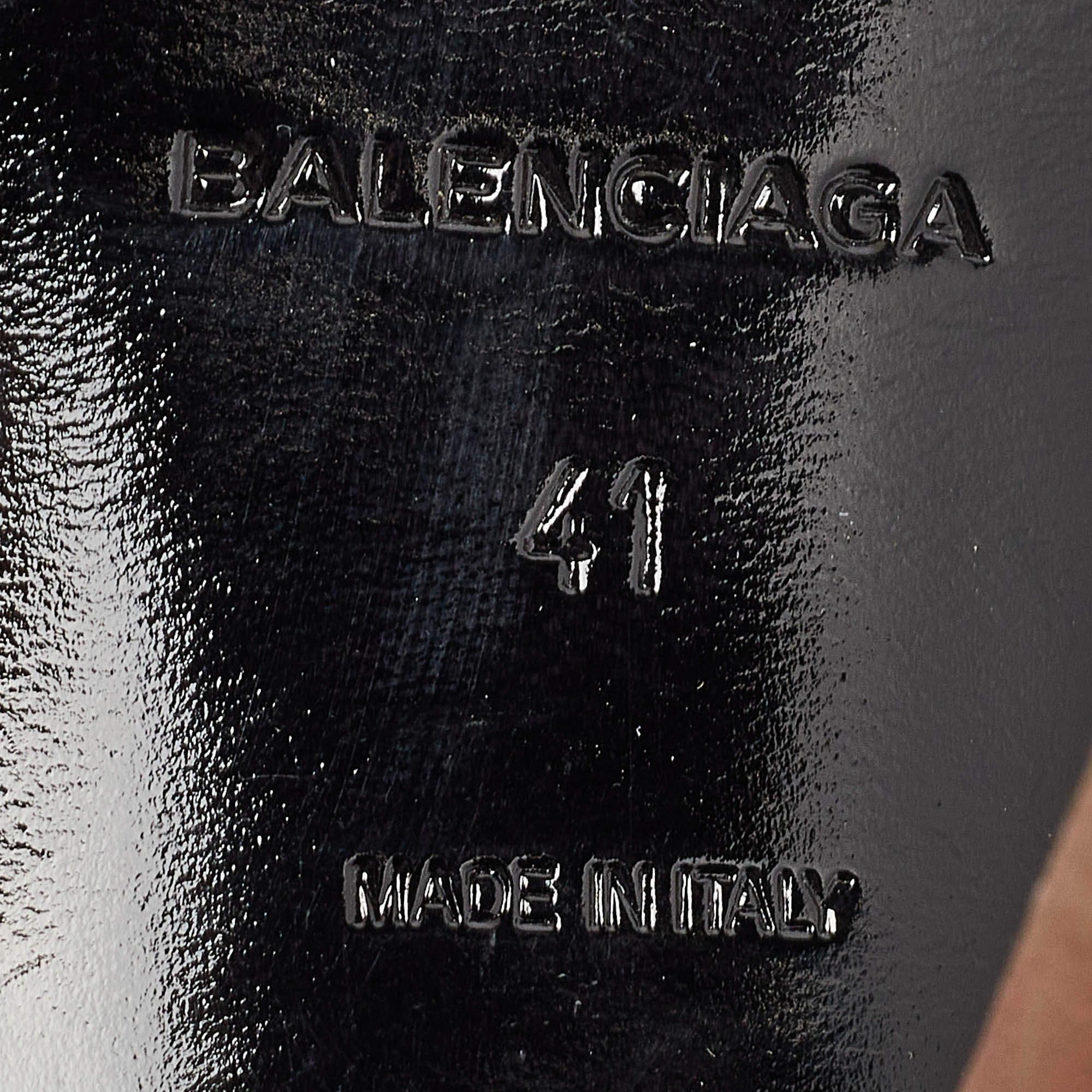 Balenciaga Sandali Glove in pelle e camoscio rosa/beige misura 41 in vendita 3