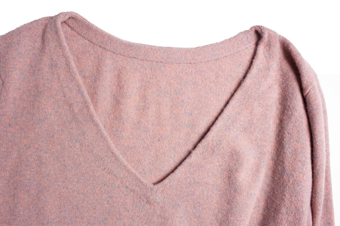 Balenciaga, Pink cashmere sweater 1