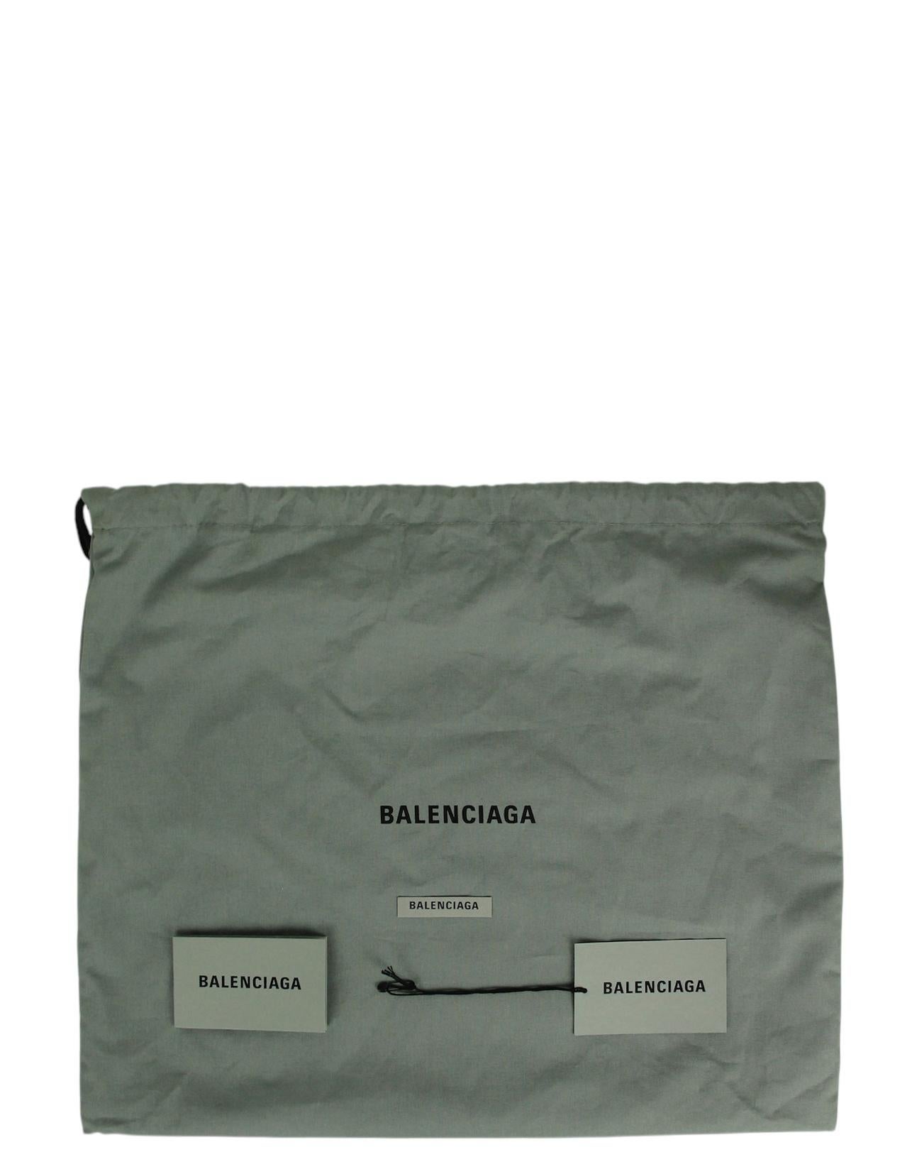 Balenciaga Borsa Le City piccola in pelle d'agnello rosa con tracolla in vendita 6