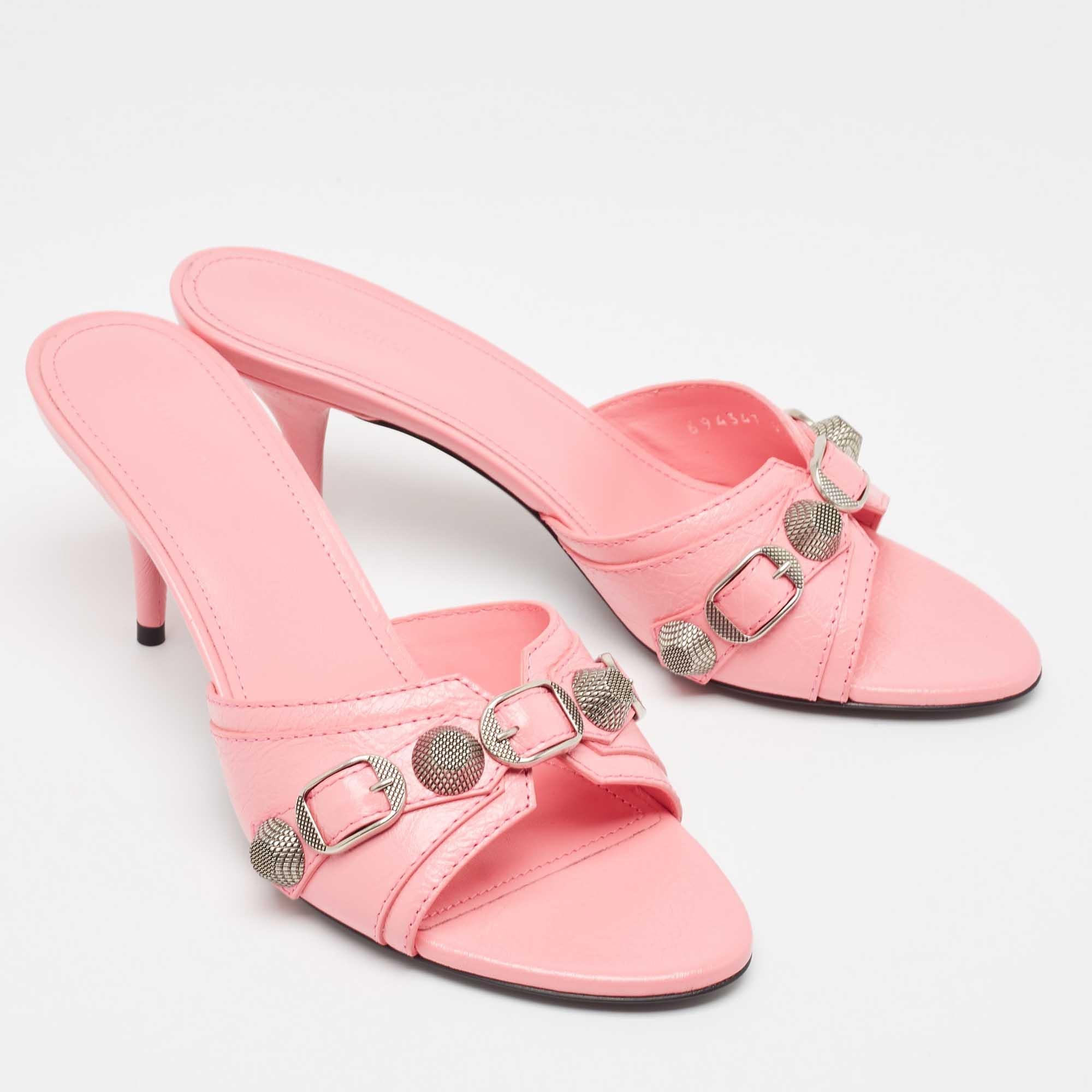 Balenciaga Sandali Le Cagole in pelle rosa taglia 37 In condizioni Nuovo a Dubai, Al Qouz 2