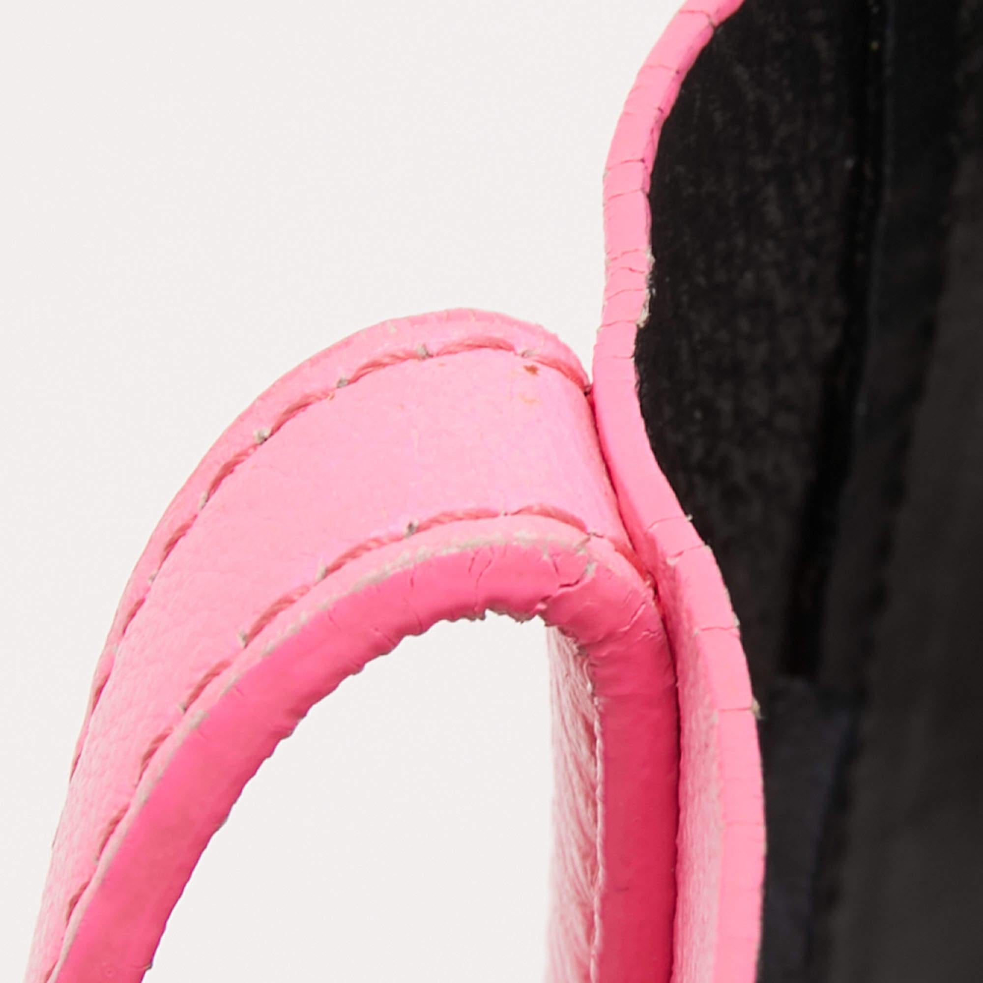Balenciaga Pink Leather XXS Everyday Tote In Good Condition In Dubai, Al Qouz 2