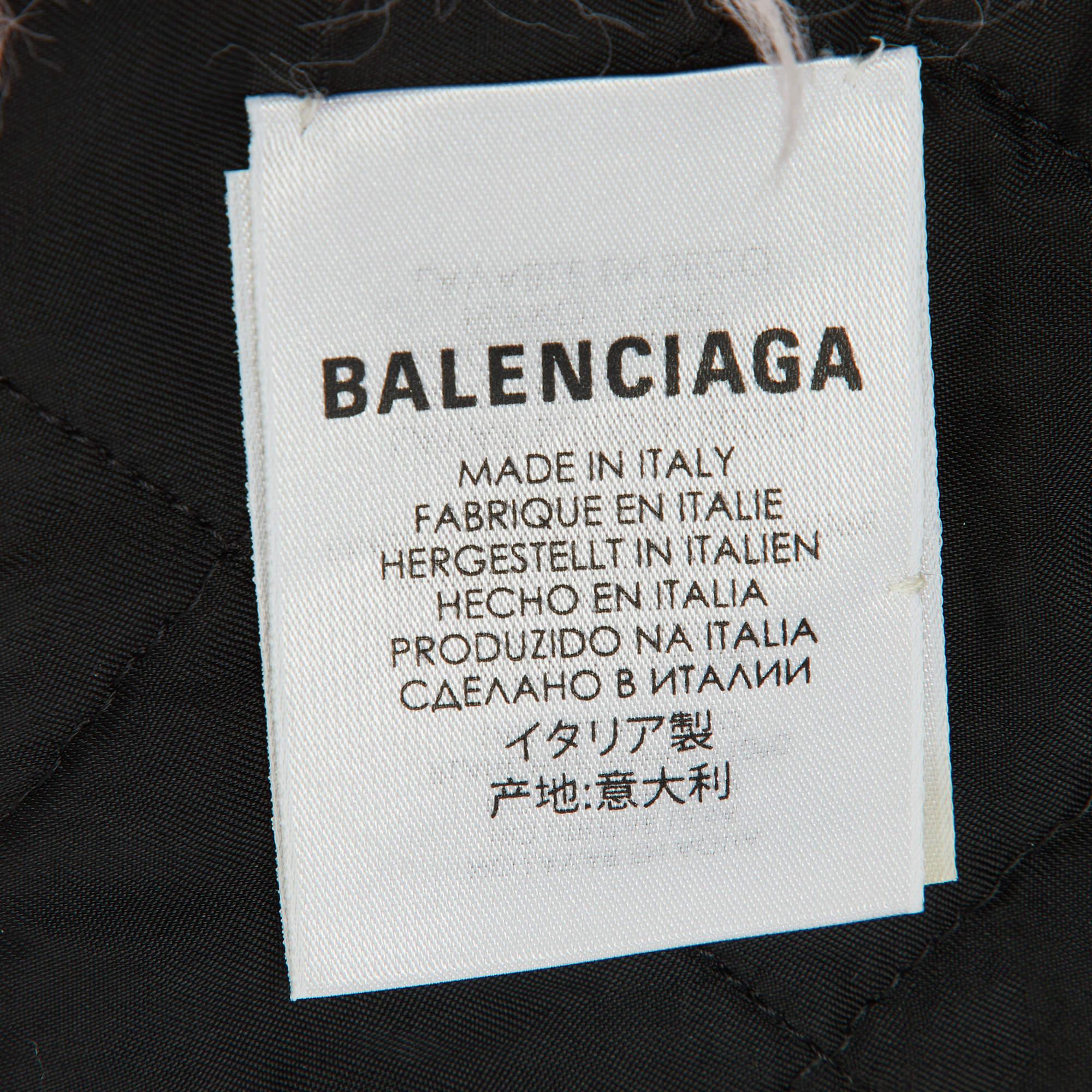 Balenciaga Pink Logo Printed Faux Fur & Quilted Detail Stole For Sale 1