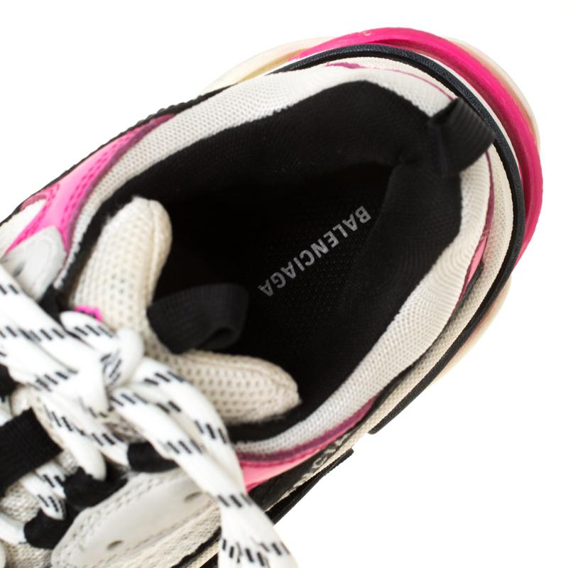 Balenciaga Pink Mesh And Leather Triple S Clear Sole Platform Sneakers Size 39 In Good Condition In Dubai, Al Qouz 2