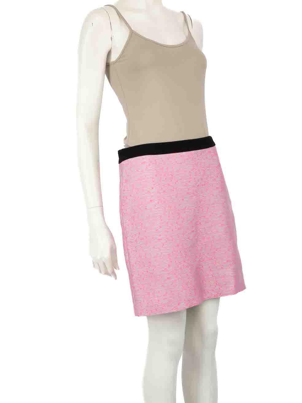 CONDITION is Very good. Minimal wear to skirt is evident. Minimal pilling to overall material on this used Balenciaga designer resale item. Please pay attention to waist measurement as that this item has been altered to be wider.
 
 
 
 Details
 
 
