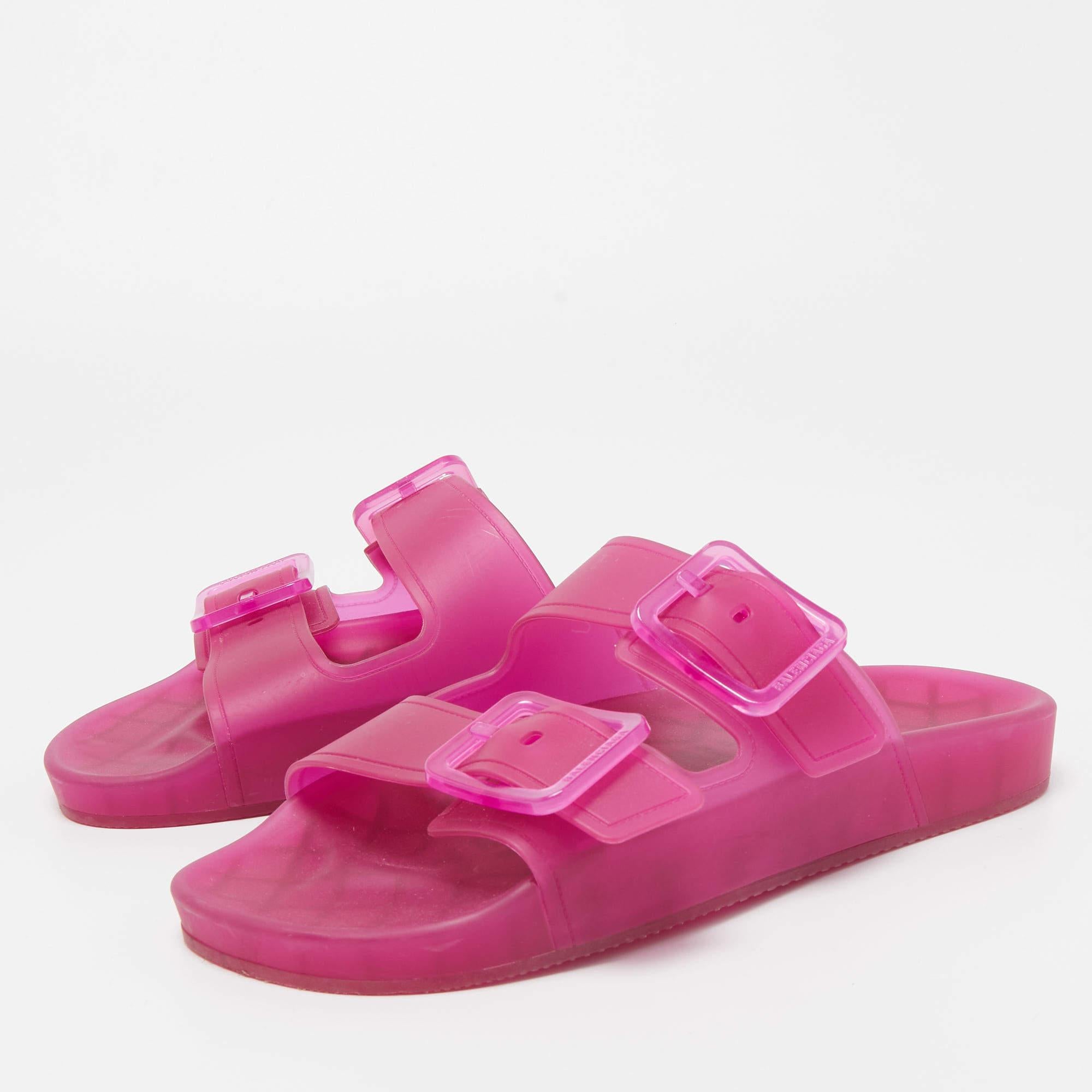 Women's Balenciaga Pink Rubber Double Buckle Detail Flat Sandals Size 38 For Sale