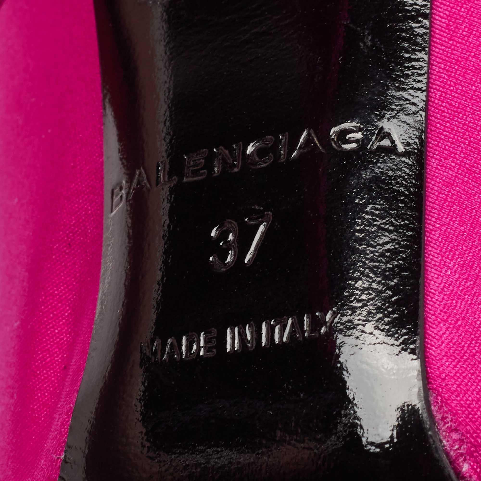 Balenciaga Overknee-Stiefel aus rosa Satin mit Messer Größe 37 im Angebot 2