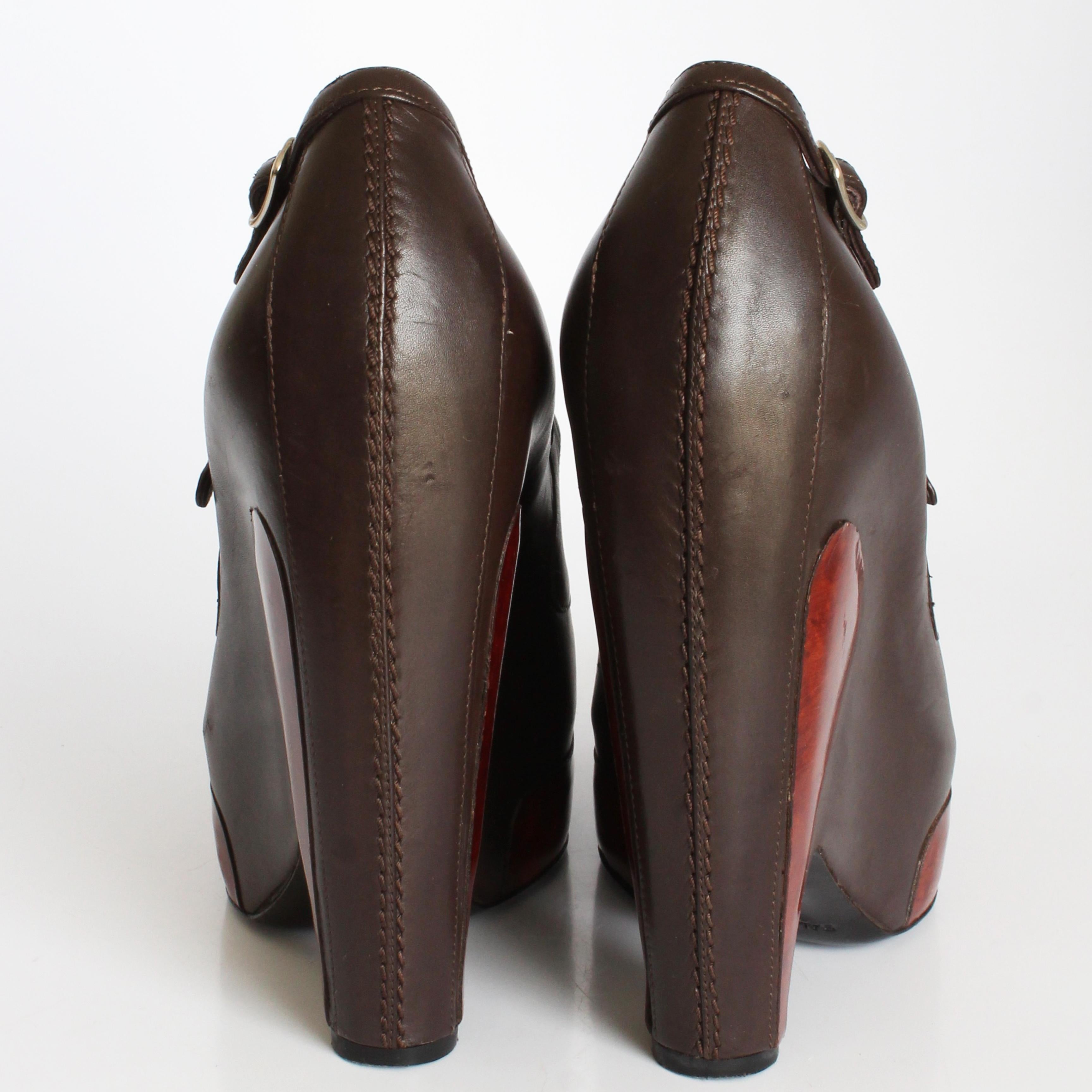 Balenciaga Platforms Mary Janes Brown Leather Polished Wood Sz 8 F/W 2006 HTF In Good Condition For Sale In Port Saint Lucie, FL