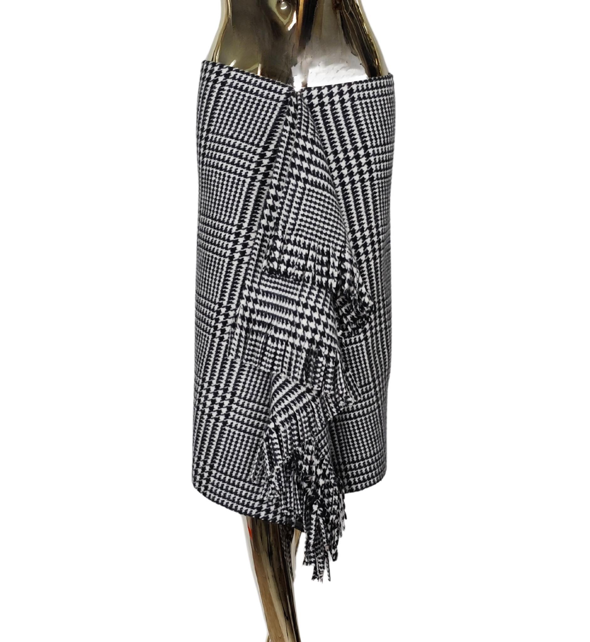 Black Balenciaga pre-fall 2018 tartan fringed skirt For Sale
