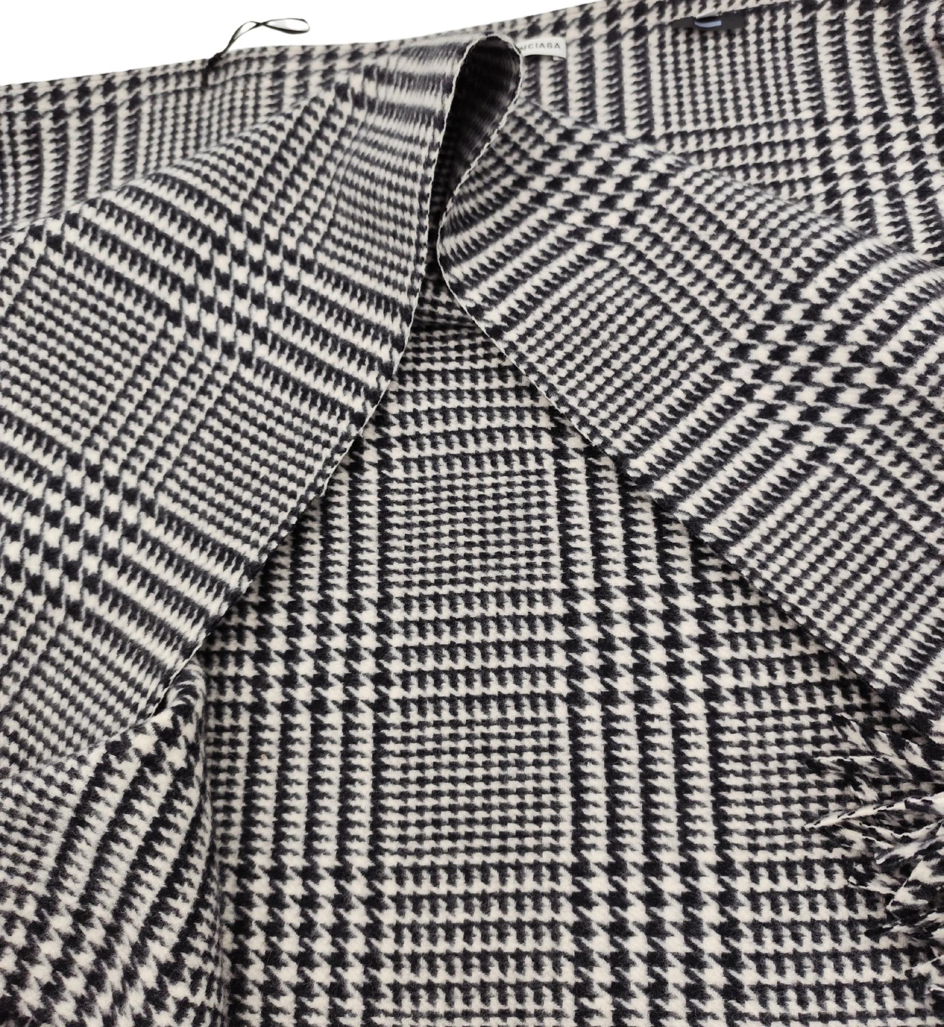 Balenciaga pre-fall 2018 tartan fringed skirt For Sale 3