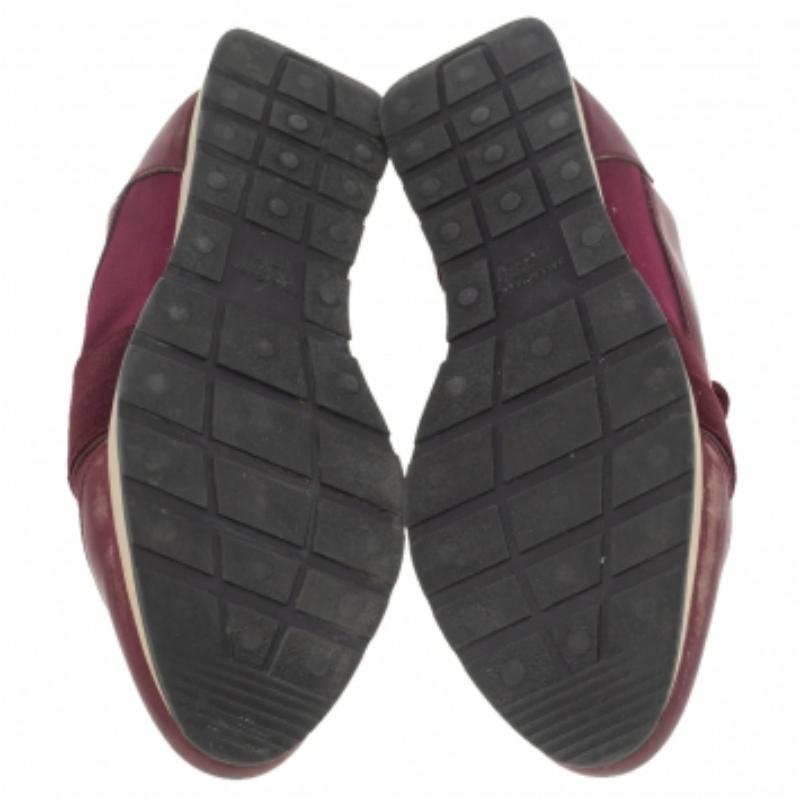 Balenciaga Purple Leather And Mesh Race Runner Sneakers Size 40 In Fair Condition In Dubai, Al Qouz 2