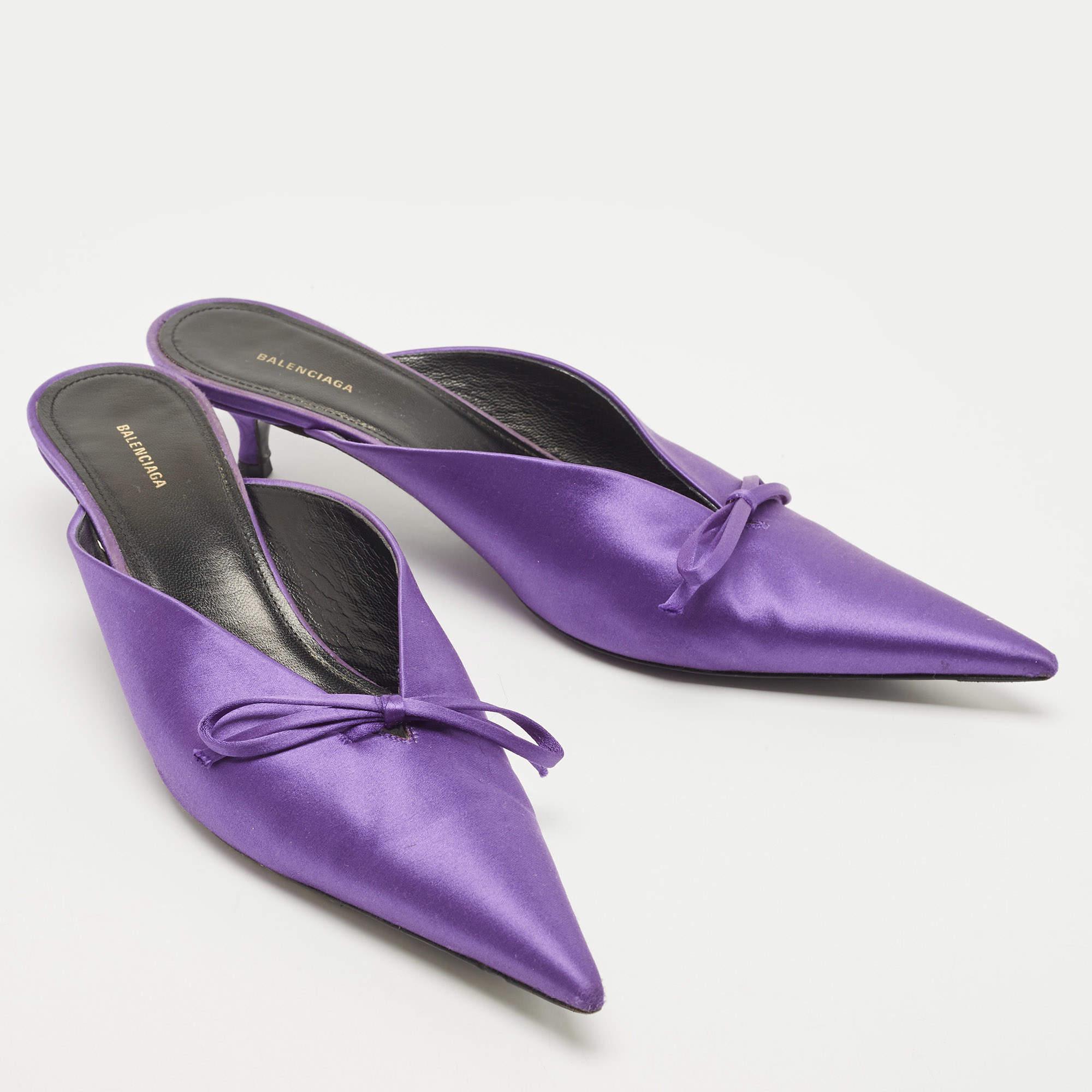 Balenciaga Purple Satin Knife Mules Size 37 In Good Condition For Sale In Dubai, Al Qouz 2