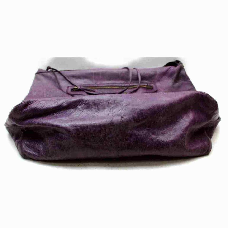 Balenciaga Purple The Day Leather Hobo Bag 867054 In Good Condition In Dix hills, NY