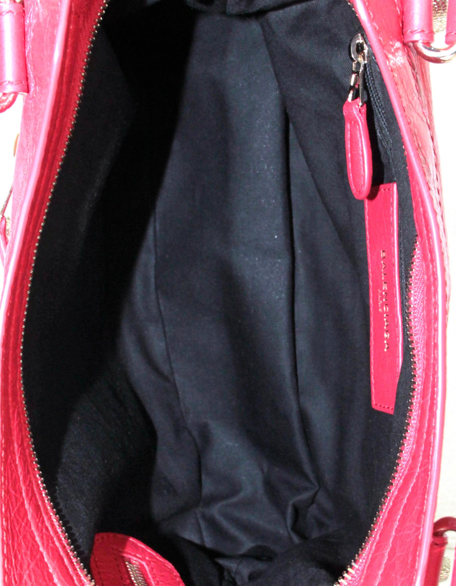 Balenciaga Red Agneau Lambskin Leather Giant 12 Town Messenger Bag rt. $1, 895 2