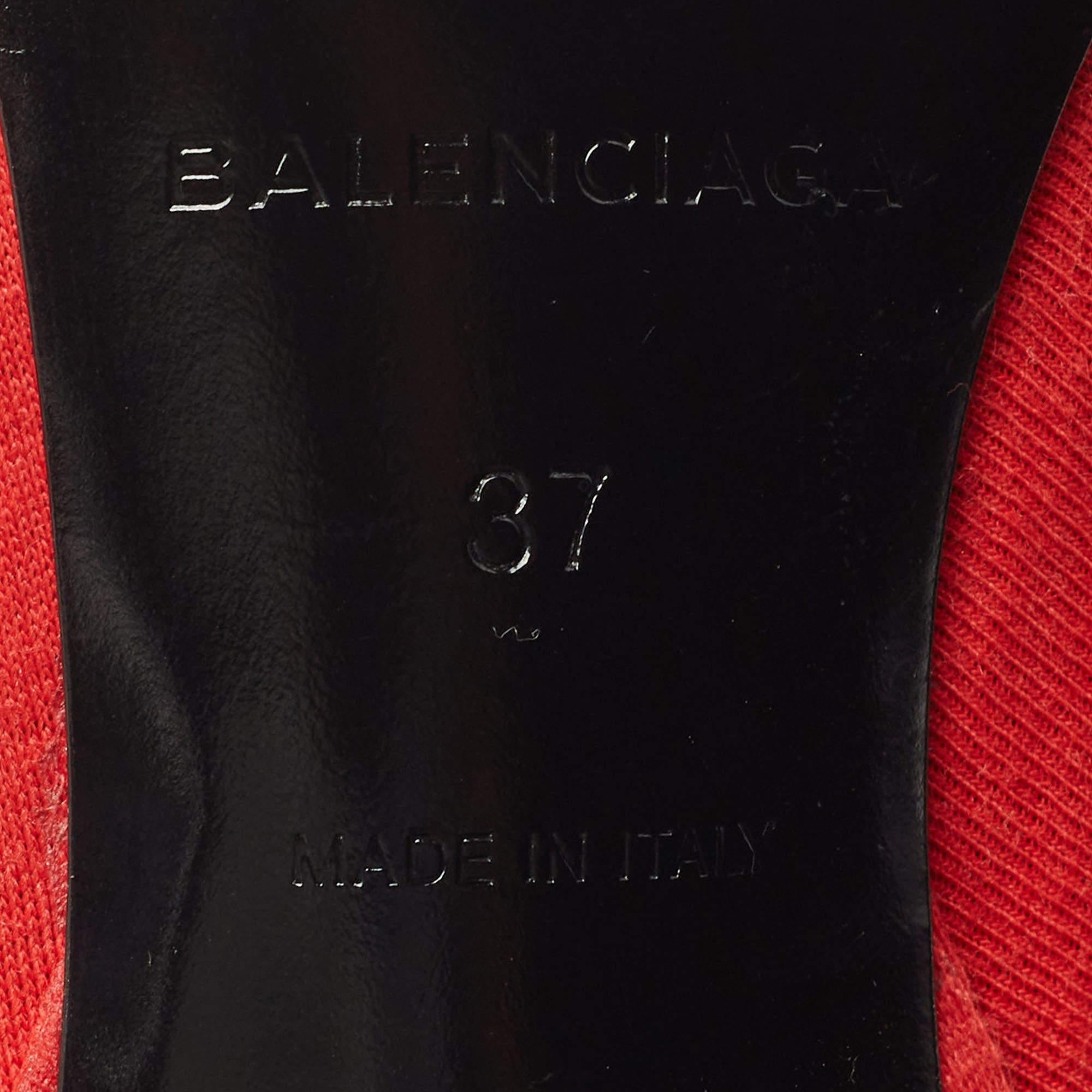 Balenciaga Red/Black Fabric and Leather Logo Knife Pumps Size 37 4