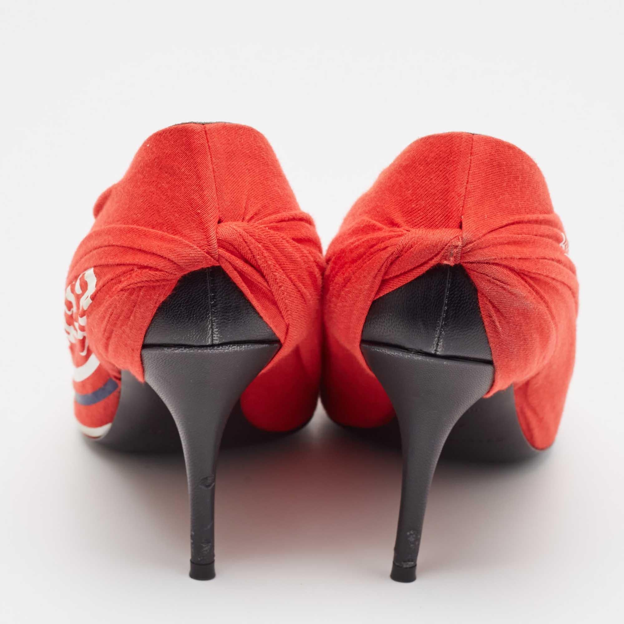 Donna Balenciaga Pumps in pelle e tessuto con logo rosso/nero Taglia 40 in vendita