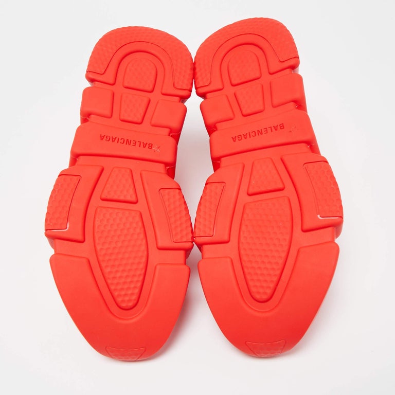 Balenciaga Sneakers da calcio Speed LT in maglia rossa in vendita su  1stDibs | scarpe da calcio balenciaga, balenciaga scarpe calcio, maglia  balenciaga rossa
