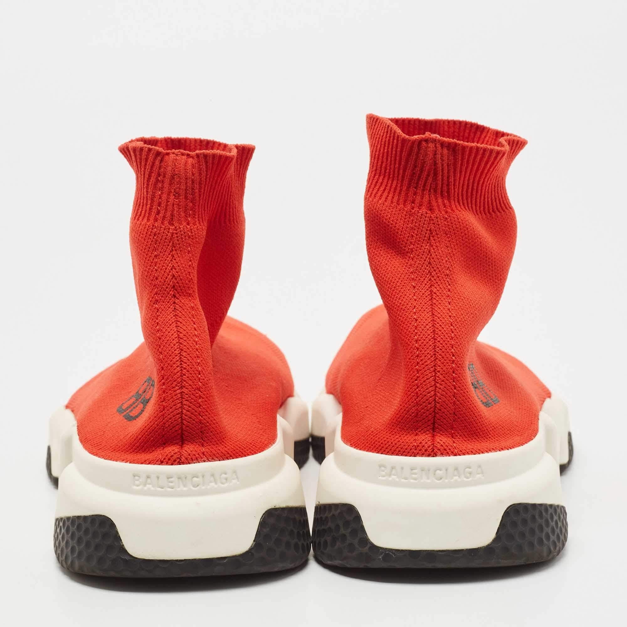 Balenciaga Red Knit Fabric Speed Trainer BB Sock Sneakers Size 43 In Good Condition In Dubai, Al Qouz 2