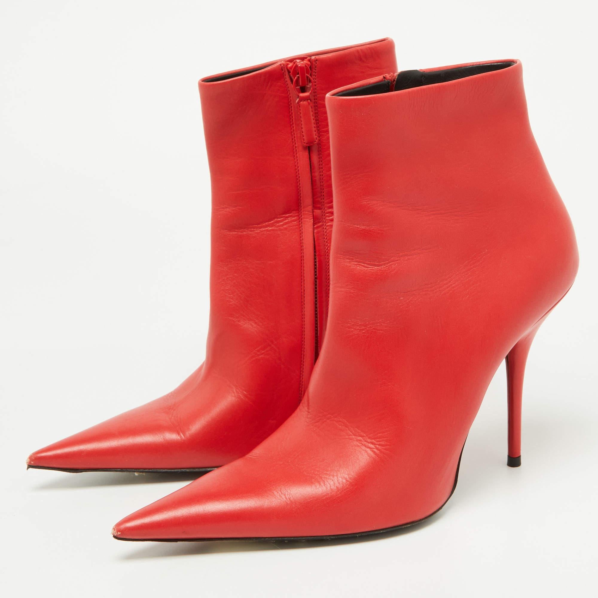 Balenciaga Red Leather Knife Ankle Booties Size 38.5 For Sale 3