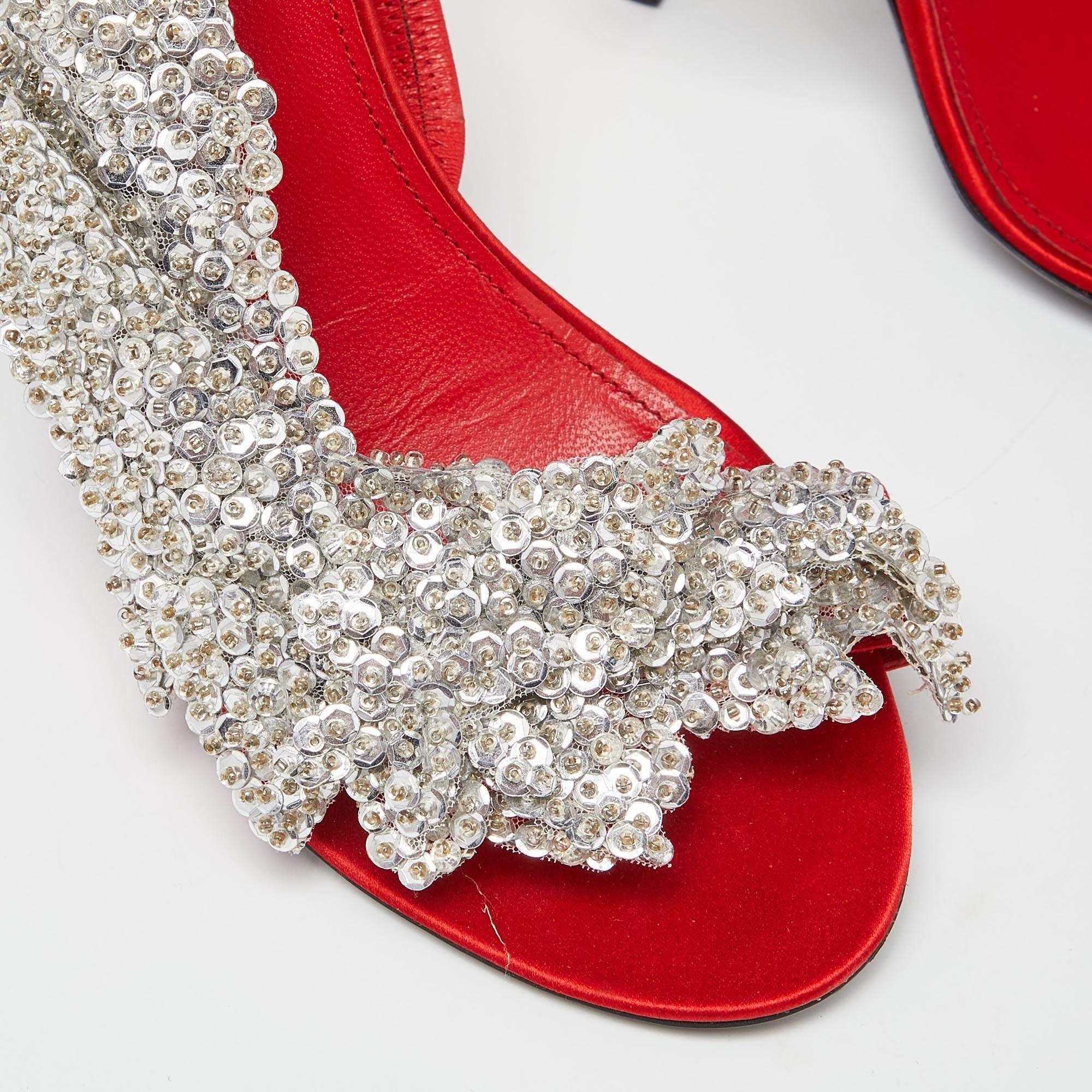 Balenciaga Red Satin Leather Beaded/Sequins Embellished Ankle Strap Sandals Size In Good Condition In Dubai, Al Qouz 2