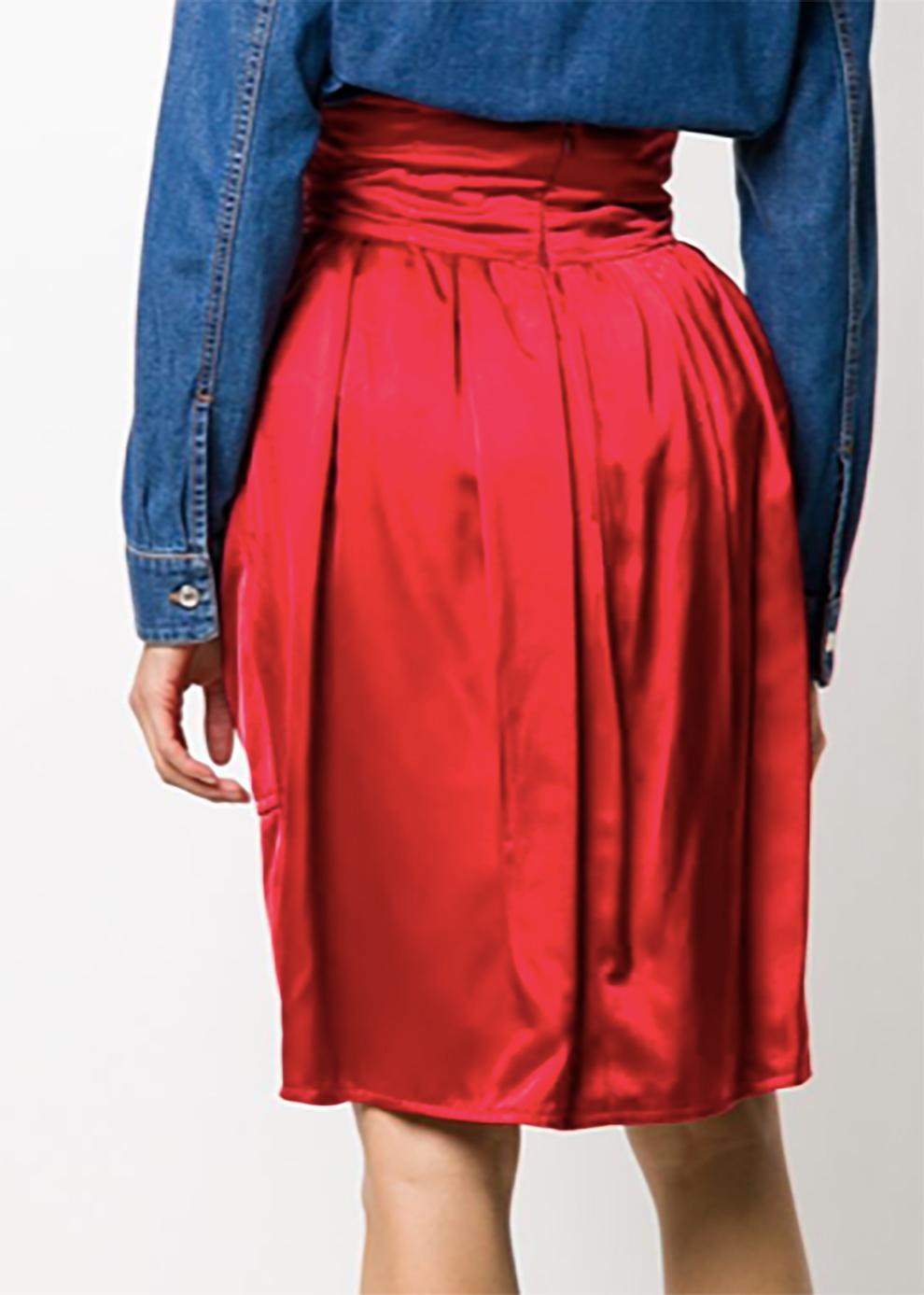 Balenciaga Red Satin Skirt In Good Condition In Paris, FR