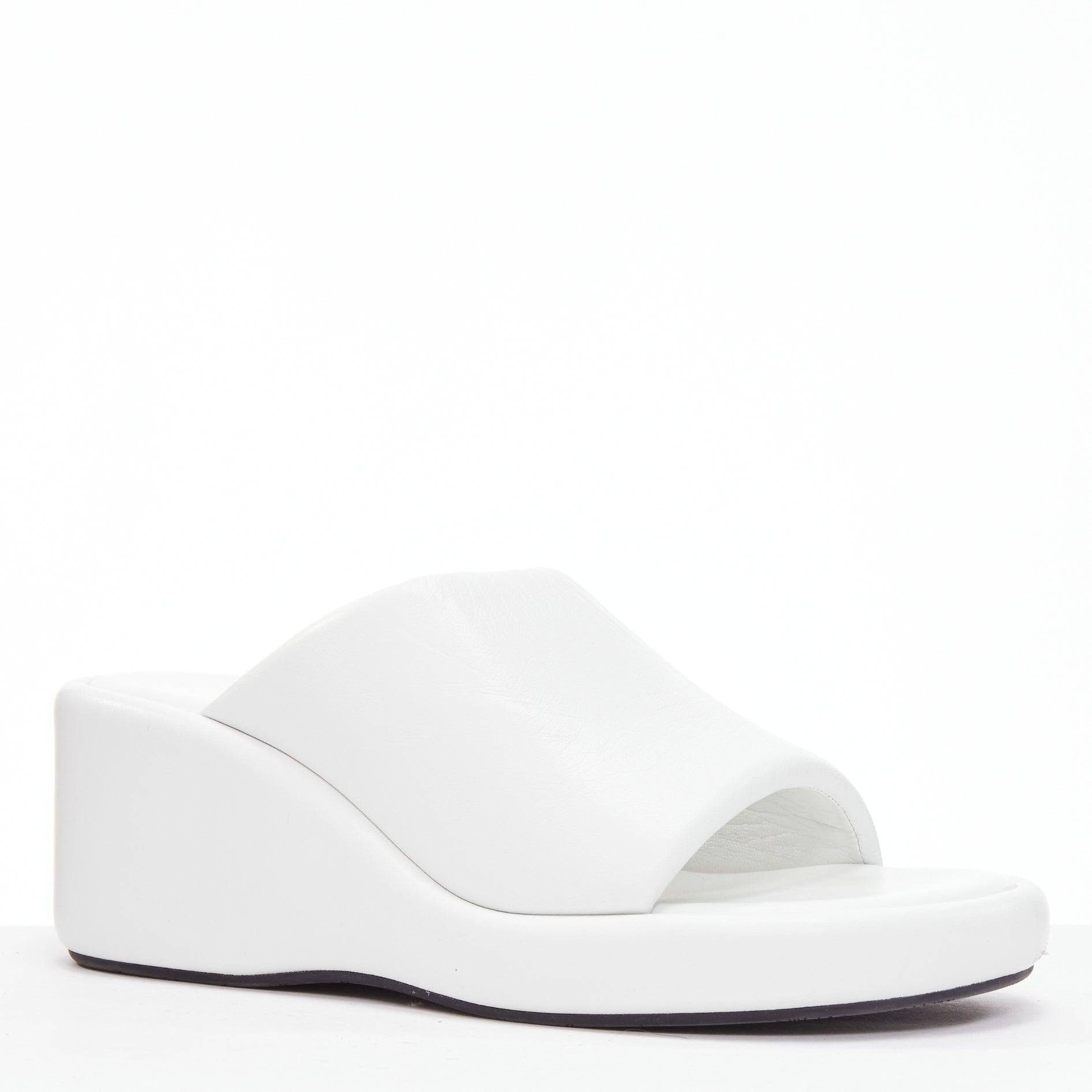 Gray BALENCIAGA Rise white calf leather black logo padded wedged slides EU38 For Sale
