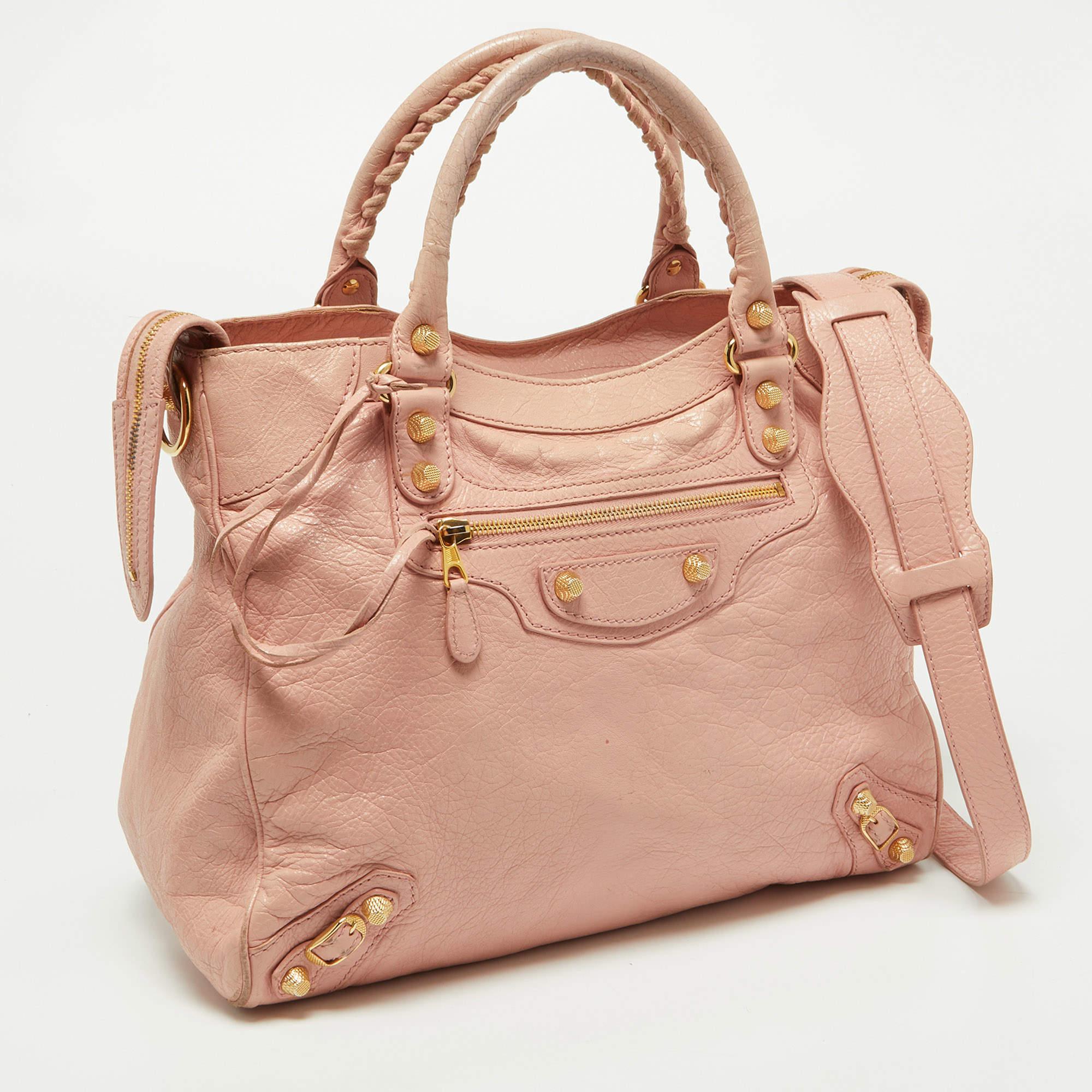 Balenciaga Rose Peche Leather RH Velo Bag In Fair Condition In Dubai, Al Qouz 2