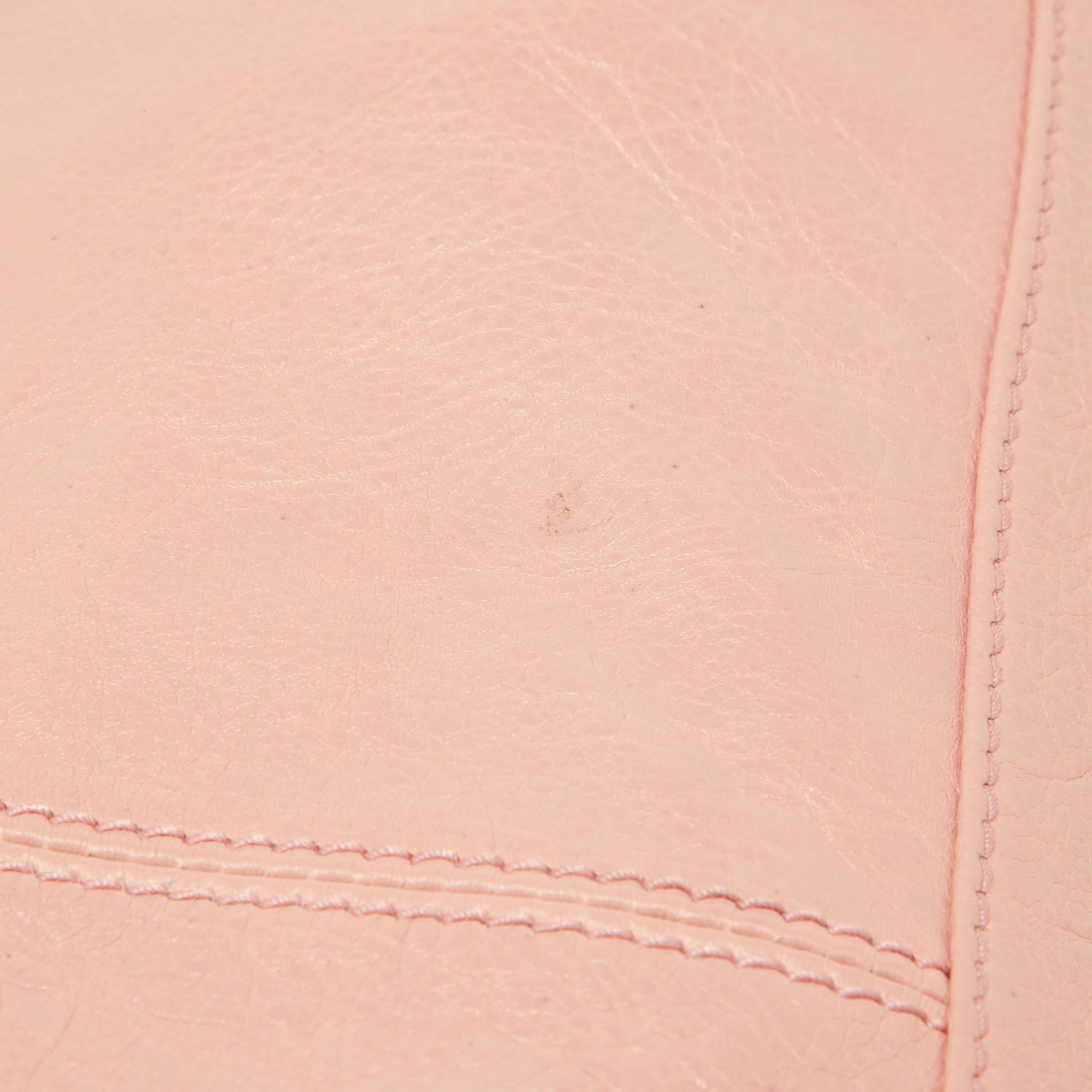 Balenciaga Fourre-tout de travail RSH en cuir rose piqué en vente 5