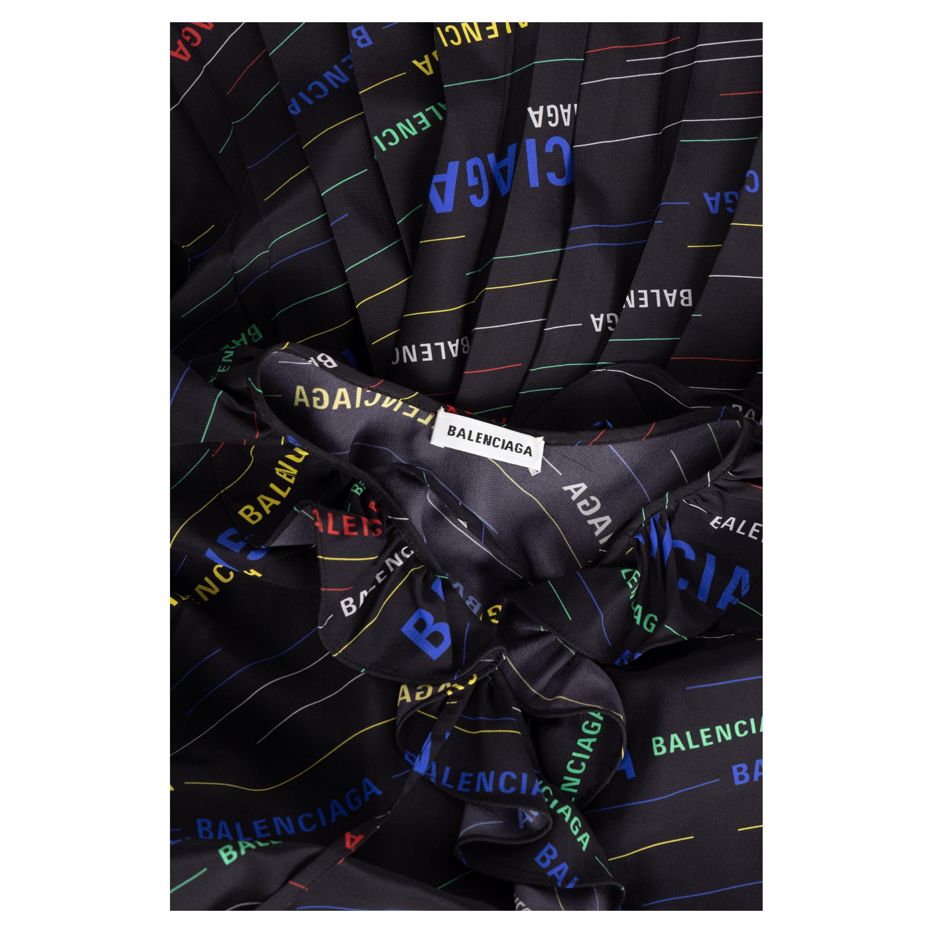 Balenciaga, robe midi en crêpe de Chine de soie noire imprimée à volants, 2019 en vente 5