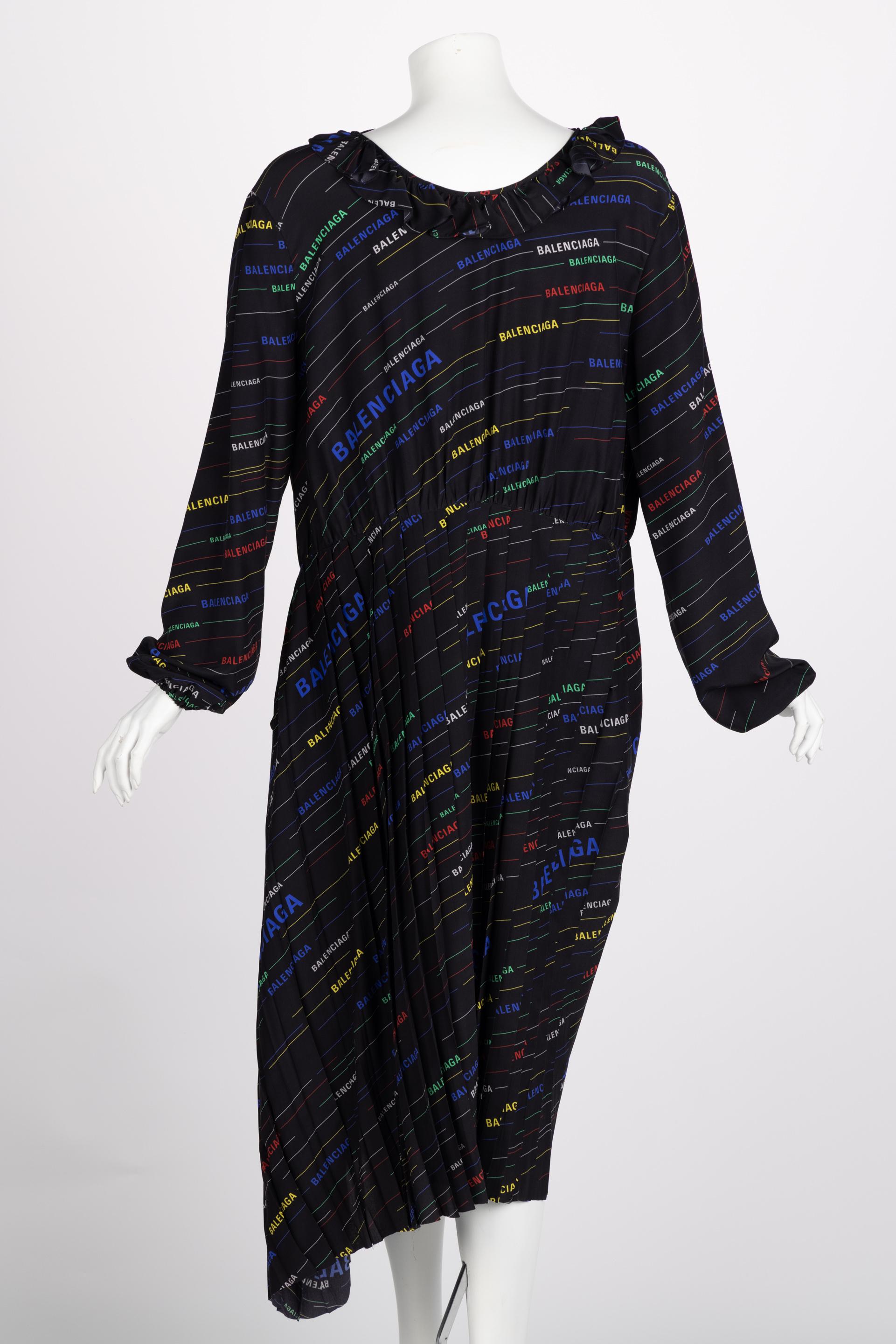 Balenciaga, robe midi en crêpe de Chine de soie noire imprimée à volants, 2019 en vente 1