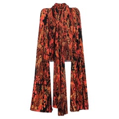 BALENCIAGA Runway F/W 2023 - Top à effet cape micro-plissé à fleurs, FR 34
