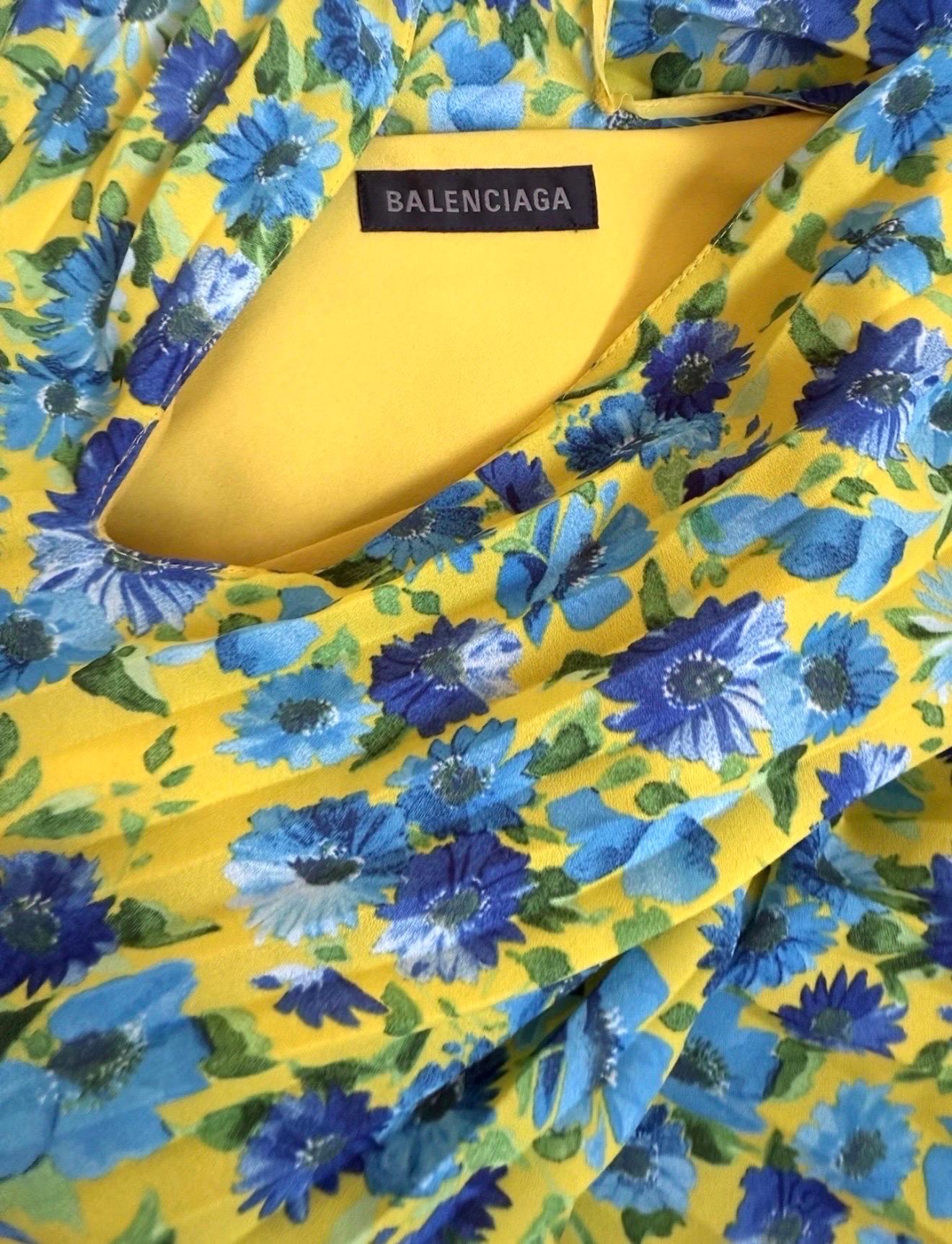 BALENCIAGA Laufsteg S/S 2024 Florales Plissé-Krepp-Kleid im Angebot 7