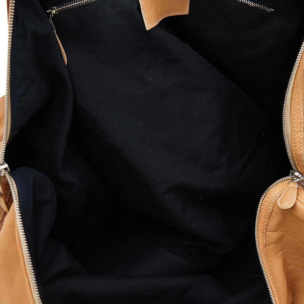 Balenciaga Sand Beige Leather Linea Metallica Bag In Good Condition In Dubai, Al Qouz 2