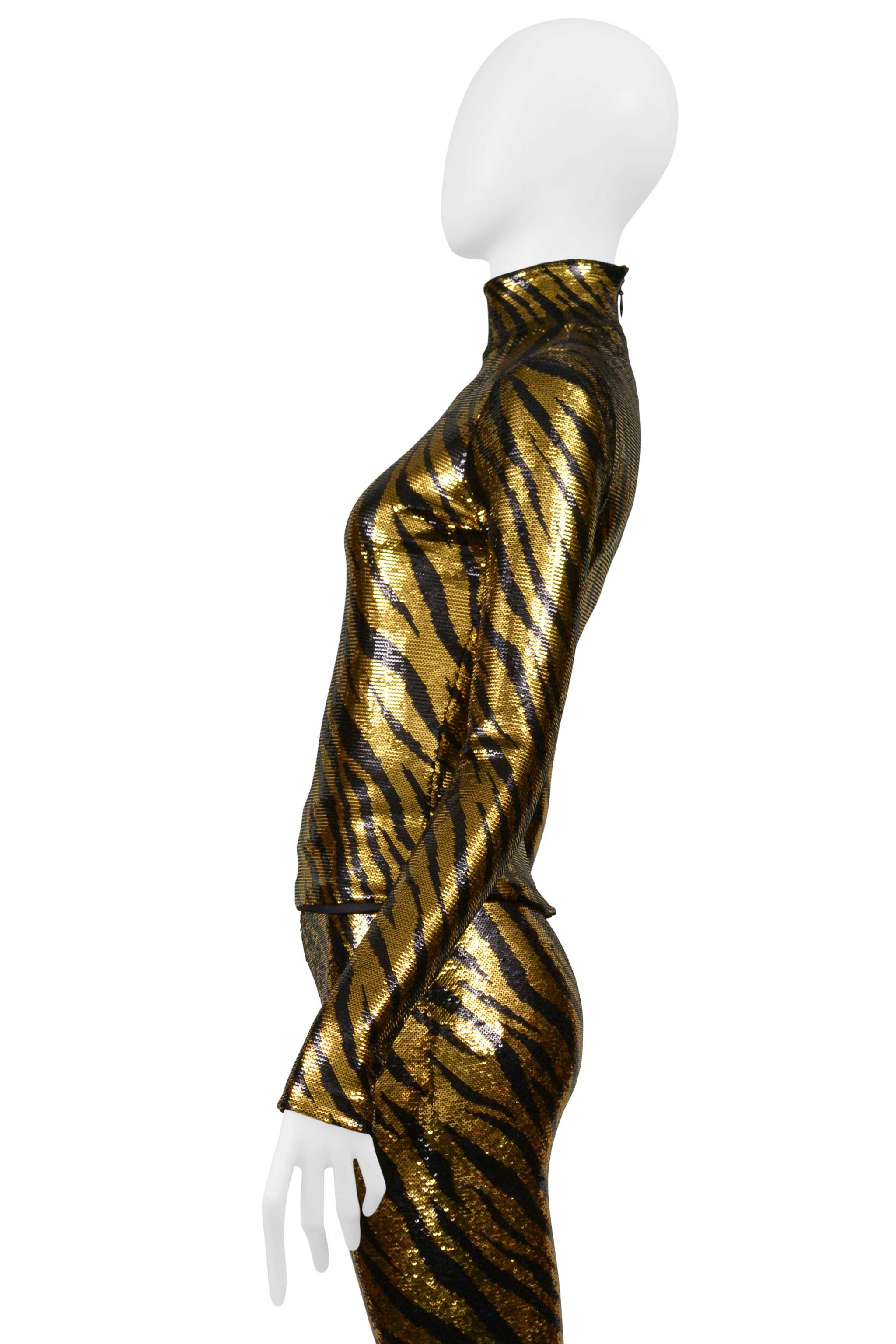 Balenciaga Sequin Orange And Black Tiger Stripe Ensemble 2020 en venta 2