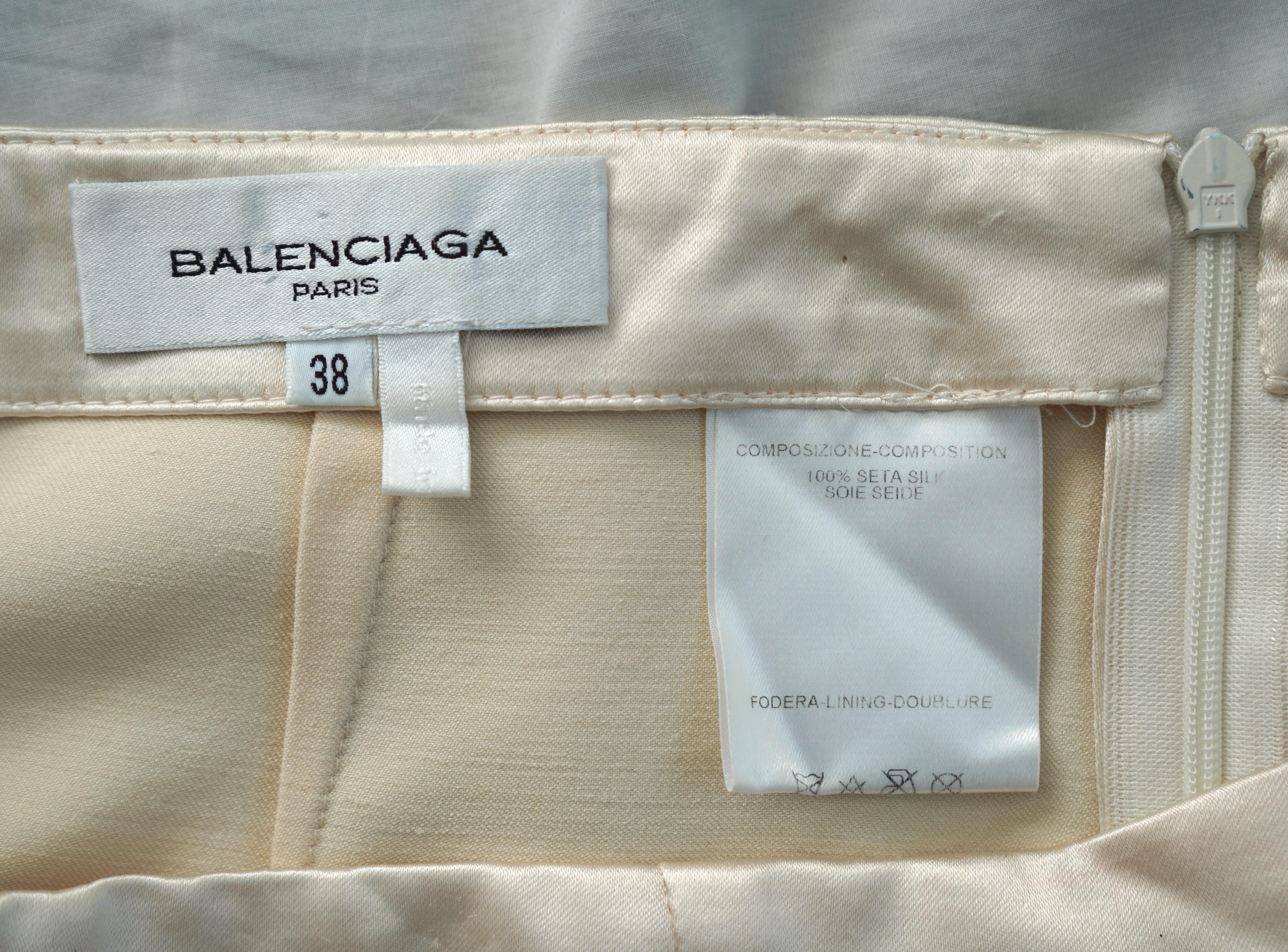 Gonna midi a matita in seta color crema di Balenciaga in vendita 6
