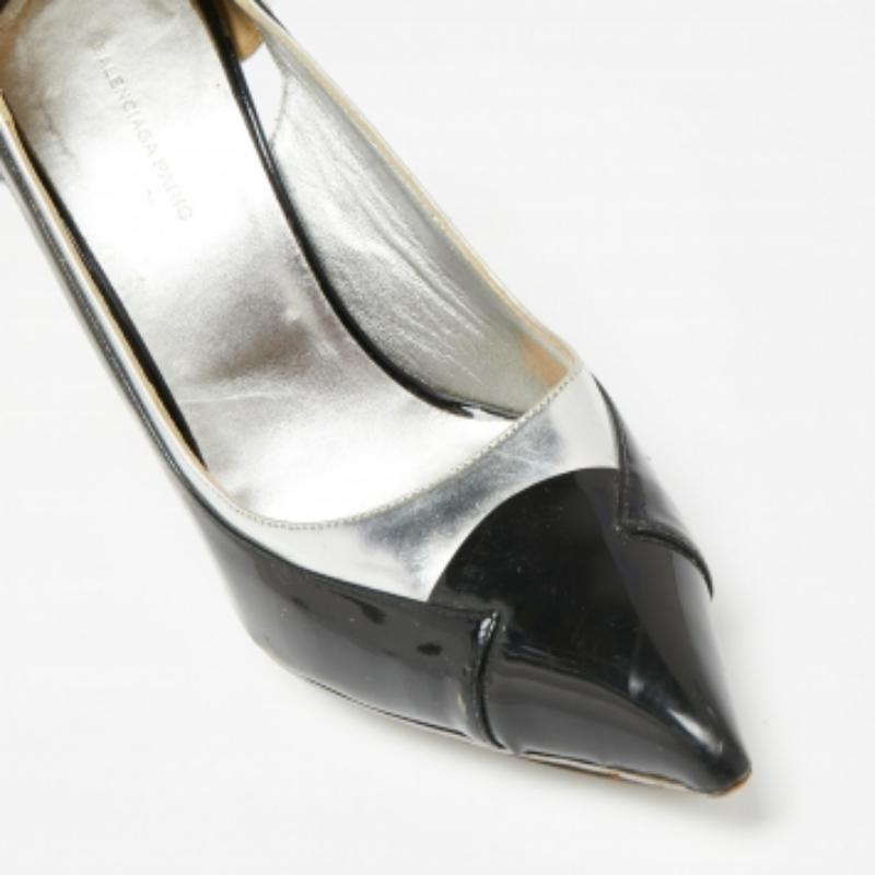 Balenciaga Silver/Black Patent And Leather Pointed Toe Pumps Size 38.5 For Sale 4