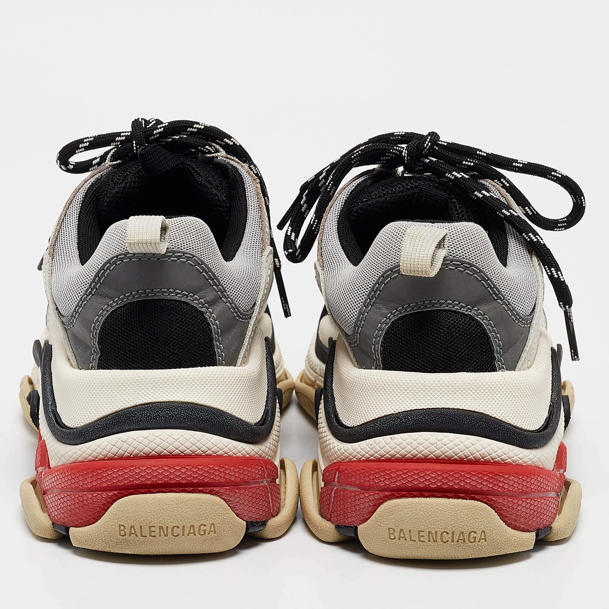 Women's Balenciaga Silver Faux Leather and Mesh Triple S Sneakers Size 38 For Sale