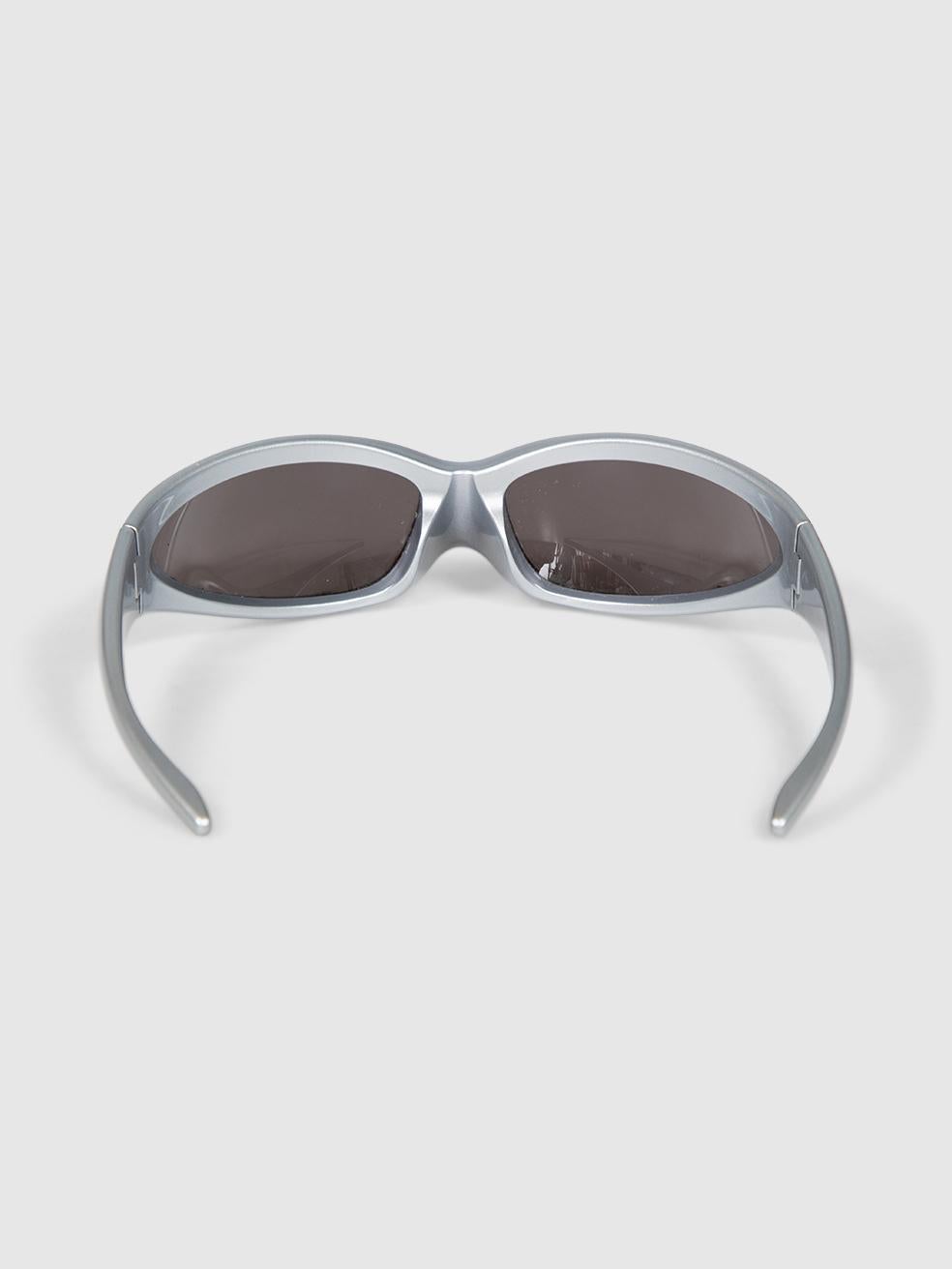 Argento Occhiali da sole ovali Balenciaga Silver in vendita