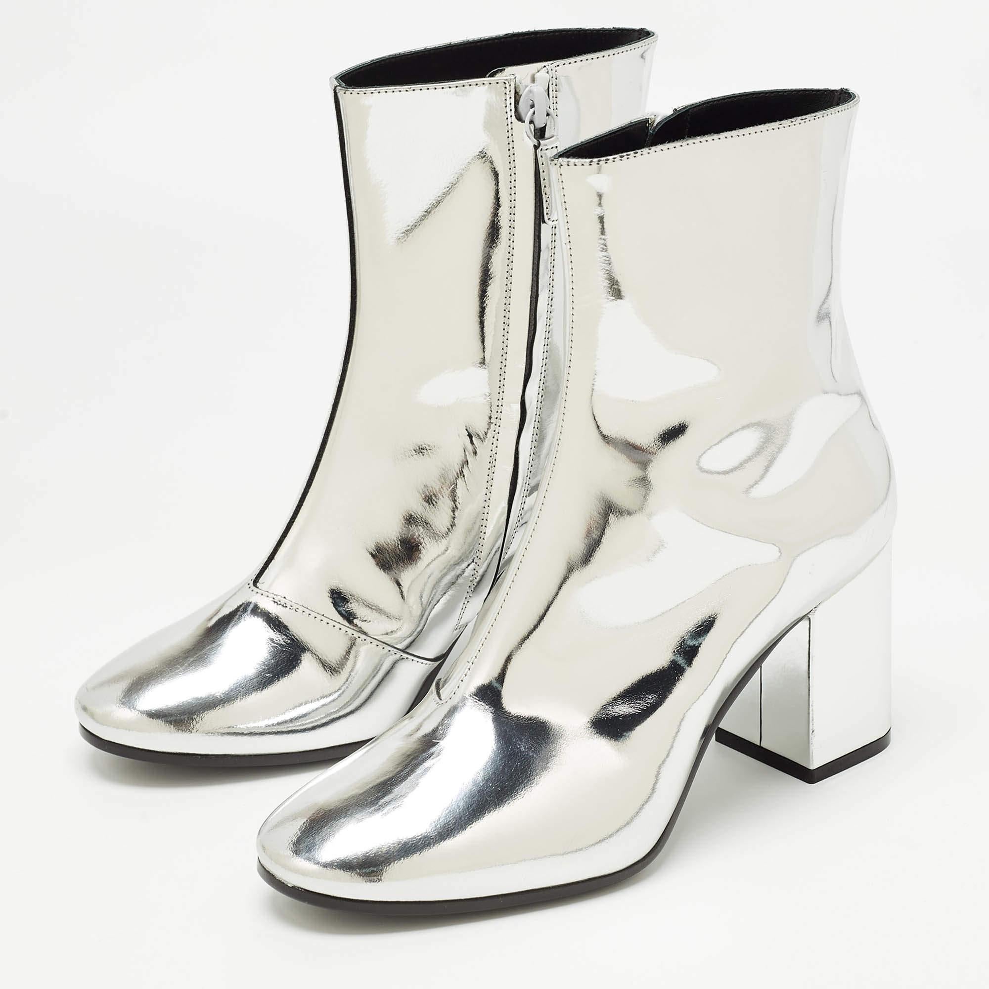 Balenciaga Silver Patent Leather Zip Ankle Boots Size 36 For Sale 2