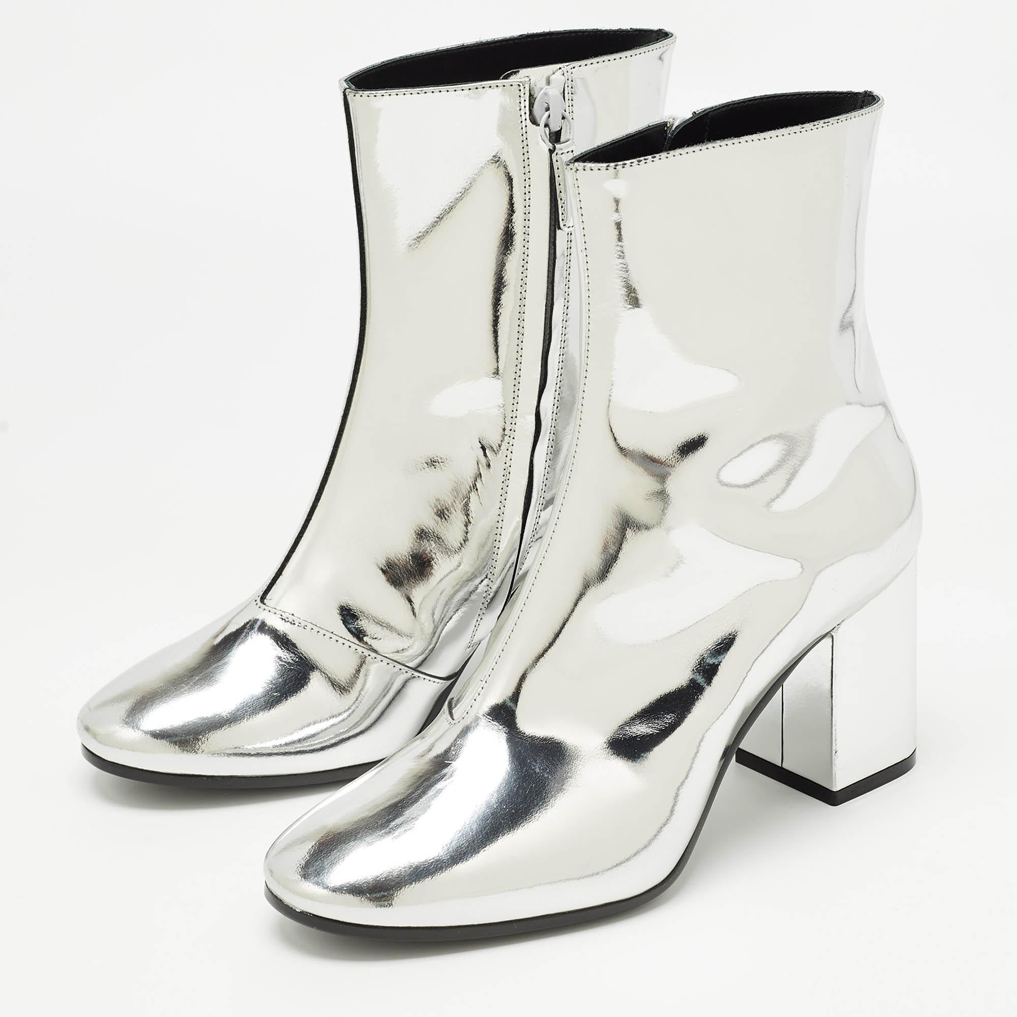 Balenciaga Silver Patent Leather Zip Ankle Boots Size 36 For Sale 4