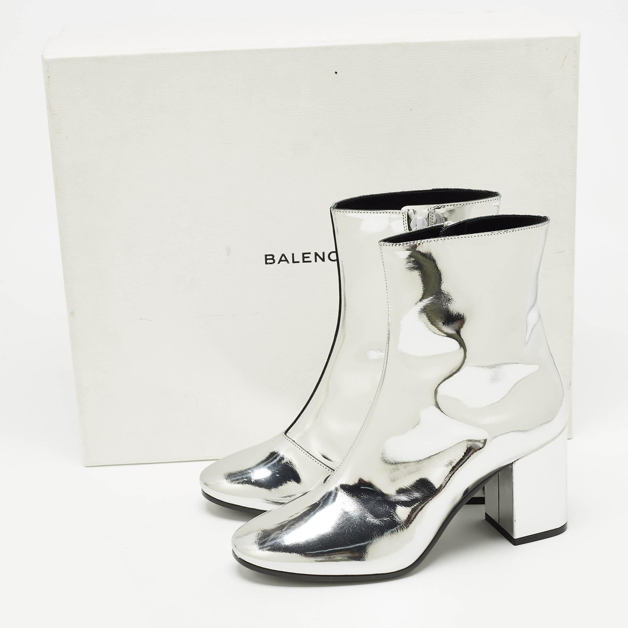 Balenciaga Silver Patent Leather Zip Ankle Boots Size 36 For Sale 5