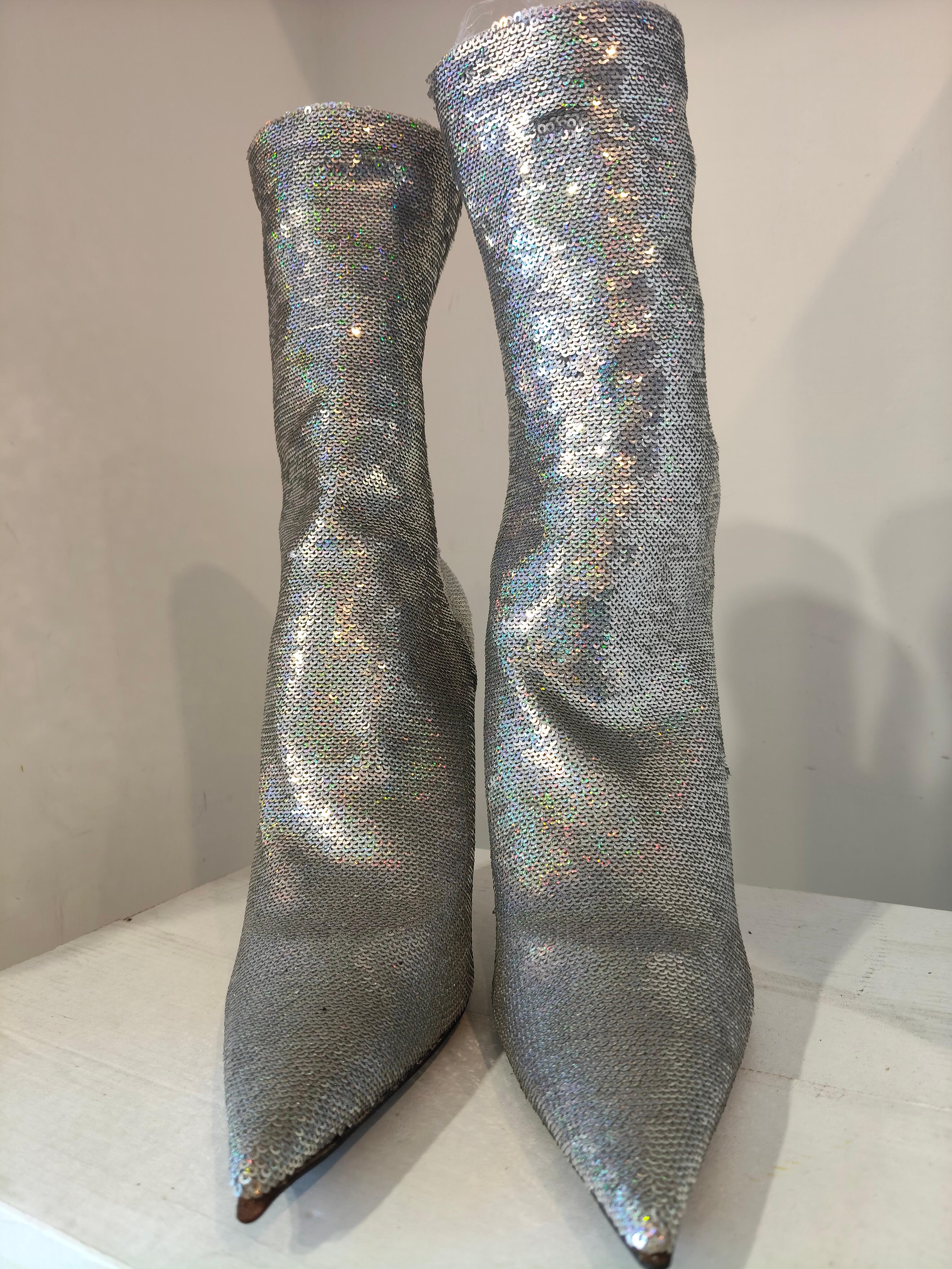 Balenciaga silver sequins boots Damen im Angebot