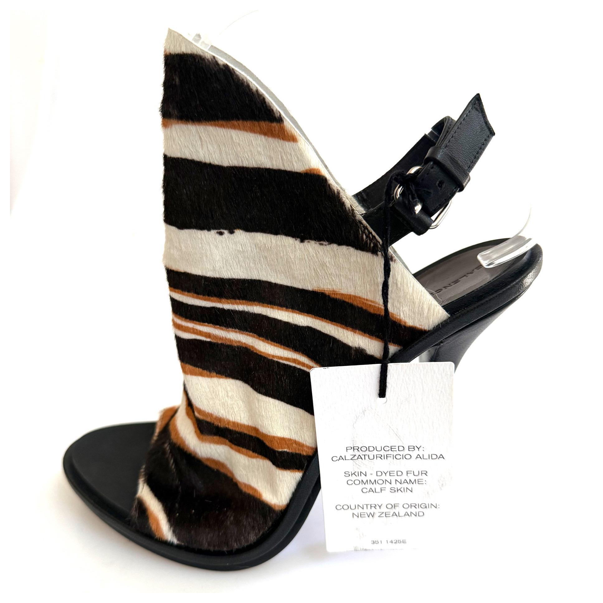 Balenciaga talons aiguilles en poils de veau imprimé animal Taille 38.5 en vente 3